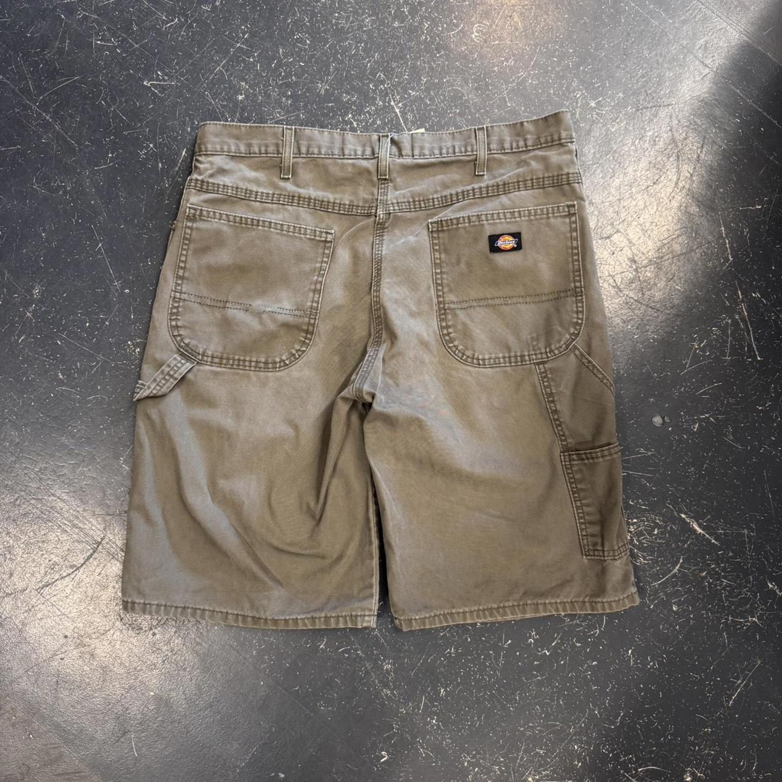 Dickies × Vintage Vintage Olive Dickies Shorts Size US 34 / EU 50 - 1 Thumbnail