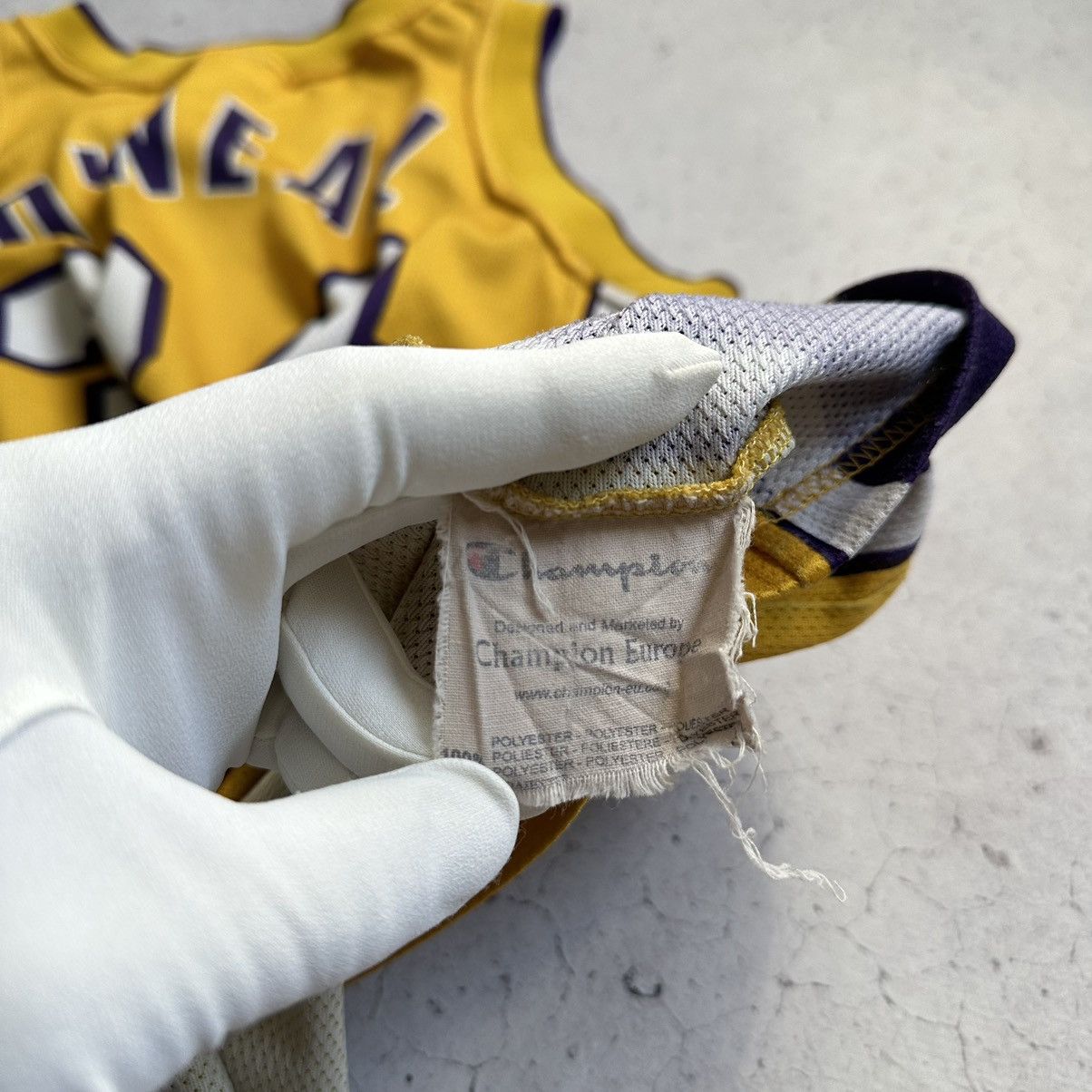 NBA × Vintage Vintage NBA LA Lakers Shaquille O’neal Jersey Size US S / EU 44-46 / 1 - 11 Thumbnail