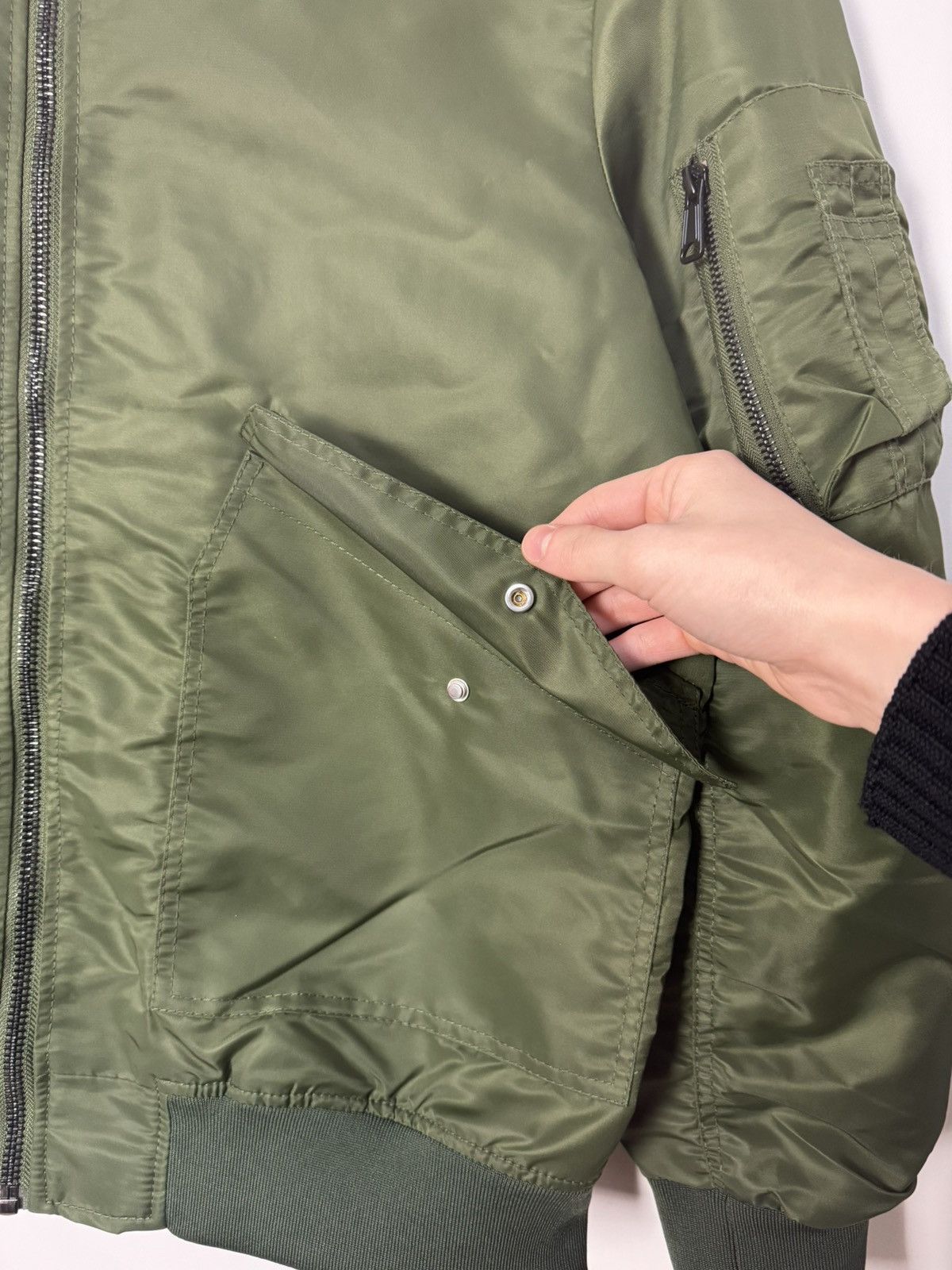 Vintage Vintage Unsocial MA-1 Bomber Olive Green Avant Garde Style Size US M / EU 48-50 / 2 - 8 Thumbnail