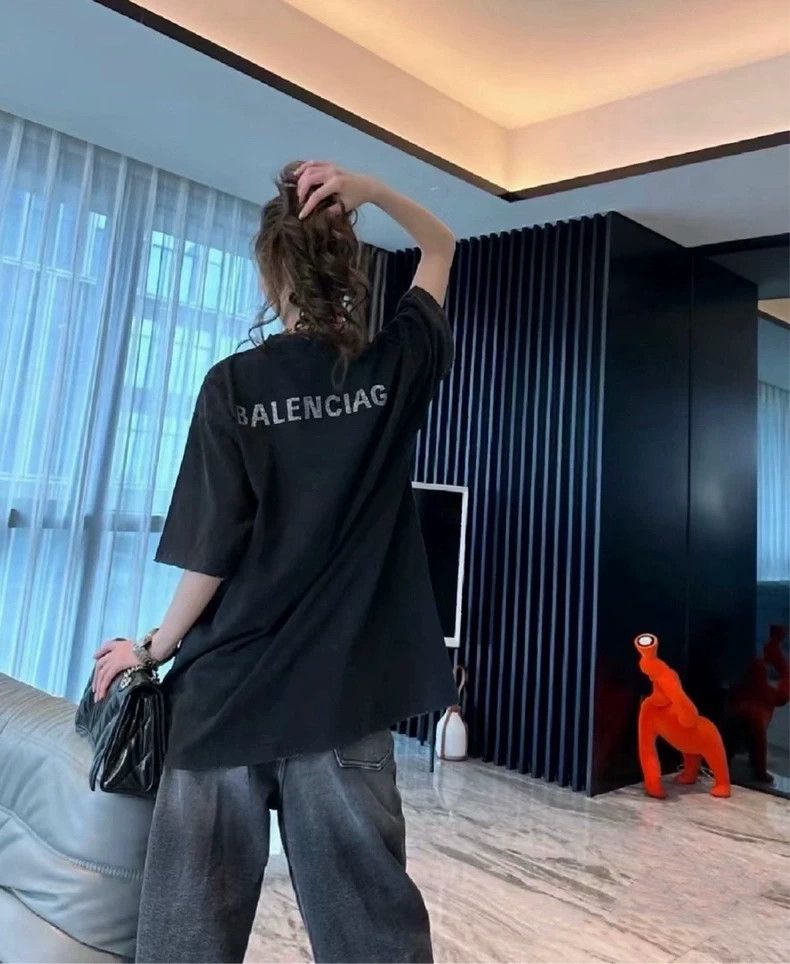 Other Balenciaga Navy blue worn-out back monogram logo short sle Size US M / EU 48-50 / 2 - 7 Thumbnail
