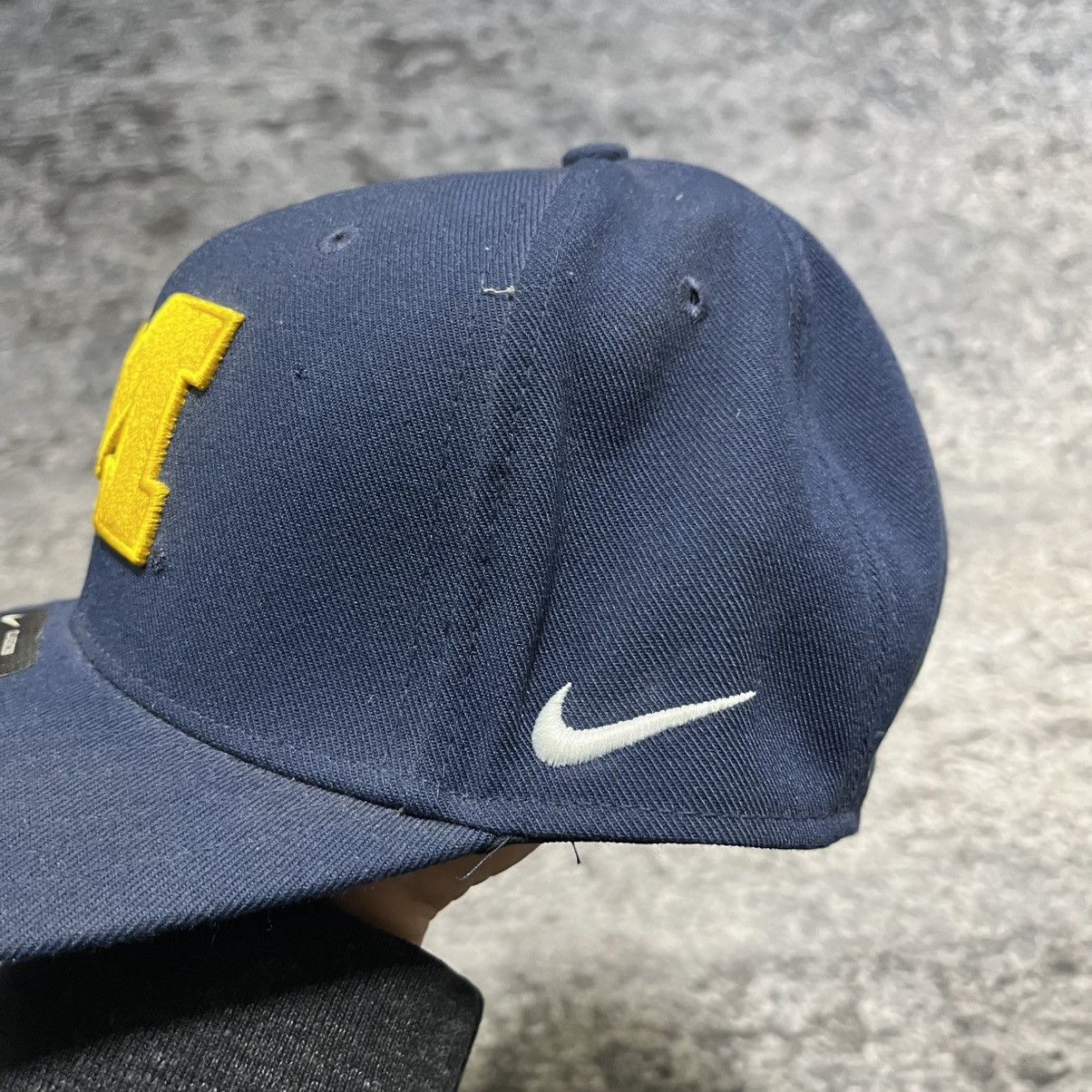 Nike Michigan Wolverines Nike Dri Fit Swoosh Hat Adjustable NWT Size ONE SIZE - 4 Thumbnail