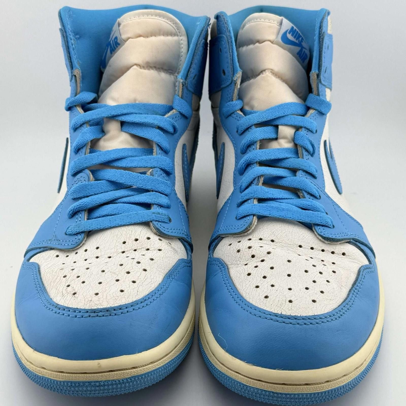 Nike Nike Air Jordan 1 Retro High OG Powder Blue 10.5 Used Size US 10.5 / EU 43-44 - 3 Thumbnail