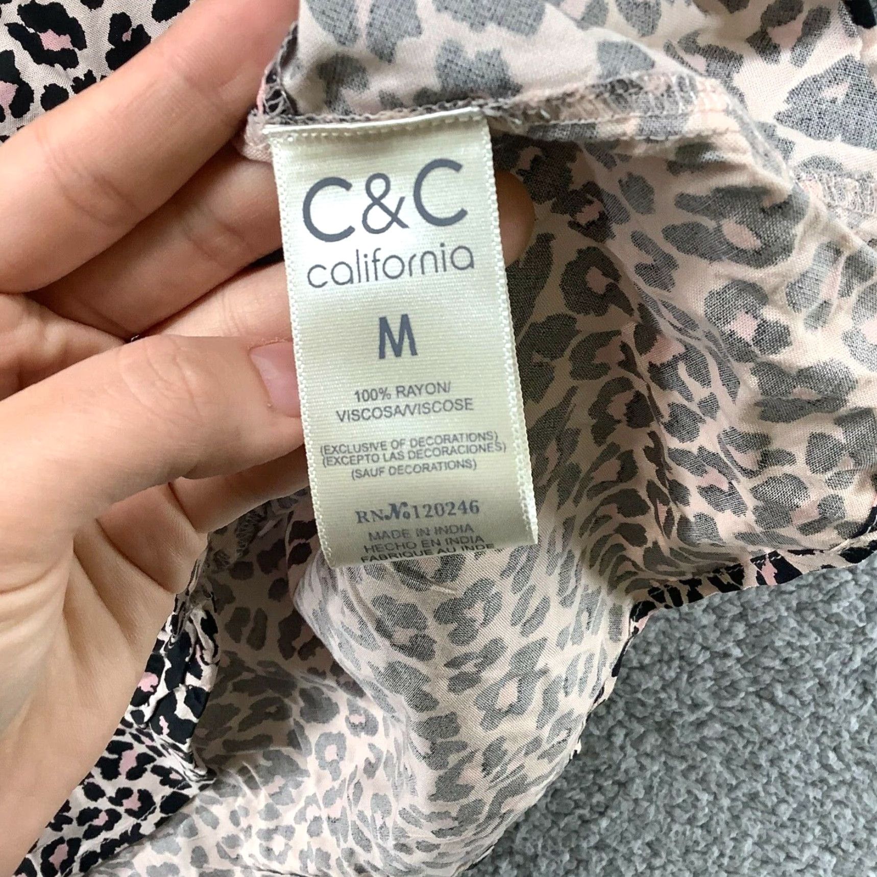Vintage C&C California Leopard Print Pink Popover Top Womens M Roll Tab Twist Front NWT Size M / US 6-8 / IT 42-44 - 3 Thumbnail