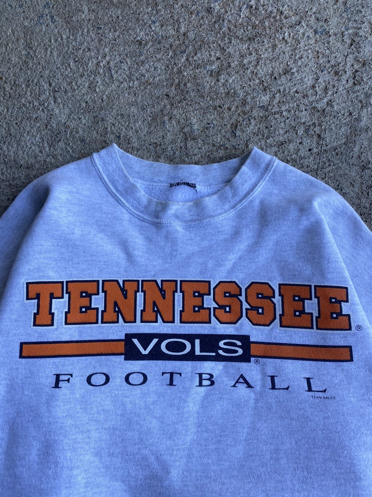 Japanese Brand × Vintage Vintage 90’s Tennessee Volunteers Football Sweatshirt Size US M / EU 48-50 / 2 - 3 Thumbnail