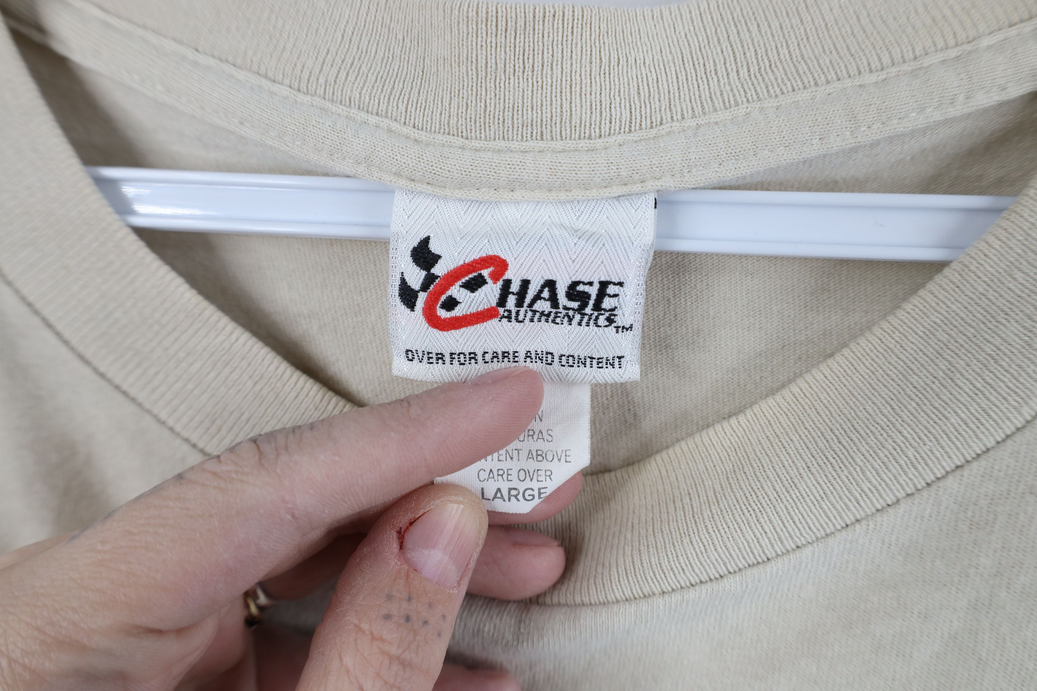 Vintage Vintage Y2K 2001 NASCAR Dale Earnhardt Racing T-Shirt Beige Size US L / EU 52-54 / 3 - 7 Thumbnail