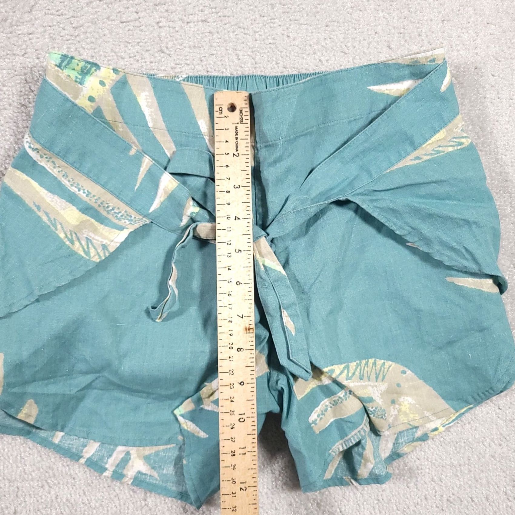 Patagonia Patagonia Shorts Women’s XS Blue Island Hemp Blend Tie Waist Tropical Palm Leaf Aloha Classic Size 26" / US 2 / IT 38 - 7 Thumbnail