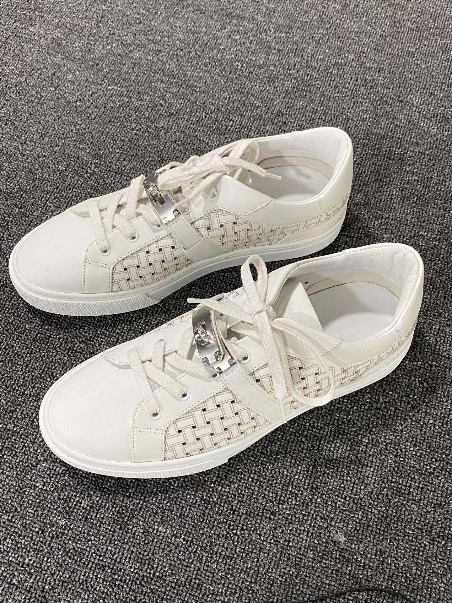 Hermes HERMES White Kelly Low-Top Sneaker Size 42 Size US 9 / EU 42 - 1 Thumbnail