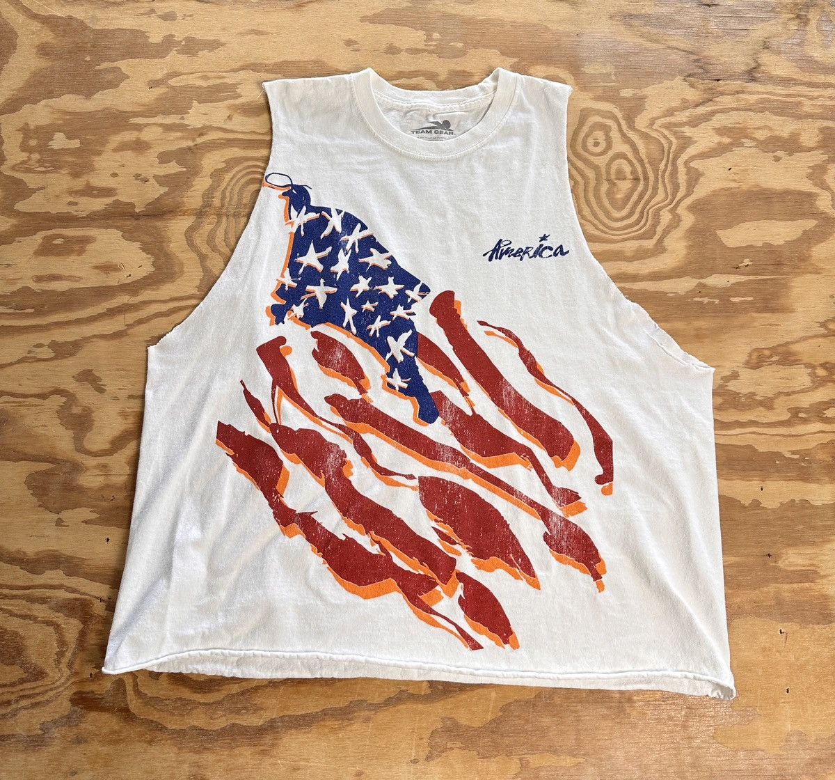 Designer × Other Team Gear White and red graphic tank top Size US L / EU 52-54 / 3 - 1 Thumbnail