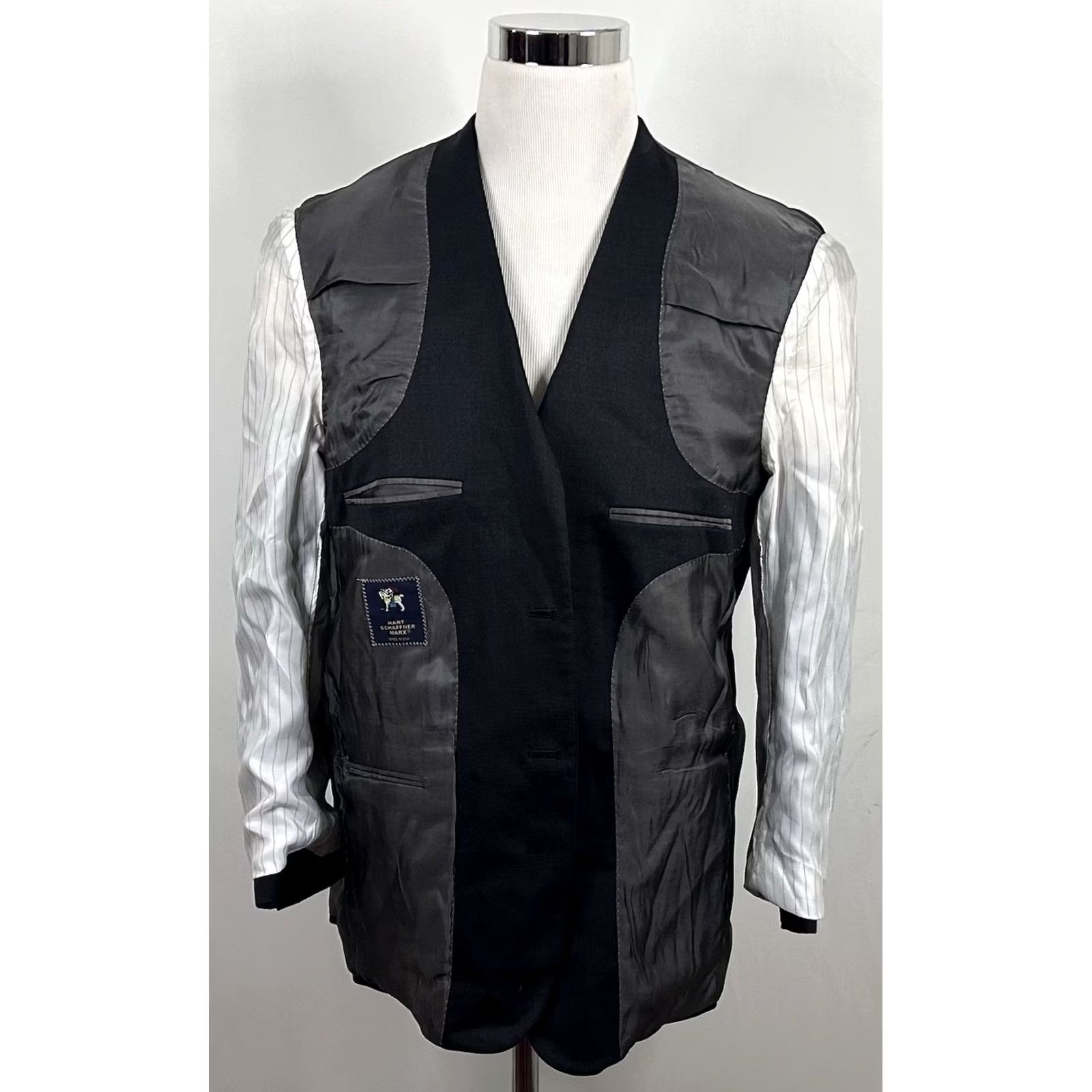 Hart Schaffner Marx Hart Schaffner Marx Sport Coat 44S 100% Wool Charcoal Gray Two Button Vented Jacket Men Regular Short Notch Lapel 2 Piece Solid Vintage No Size US S / EU 44-46 / 1 - 7 Thumbnail