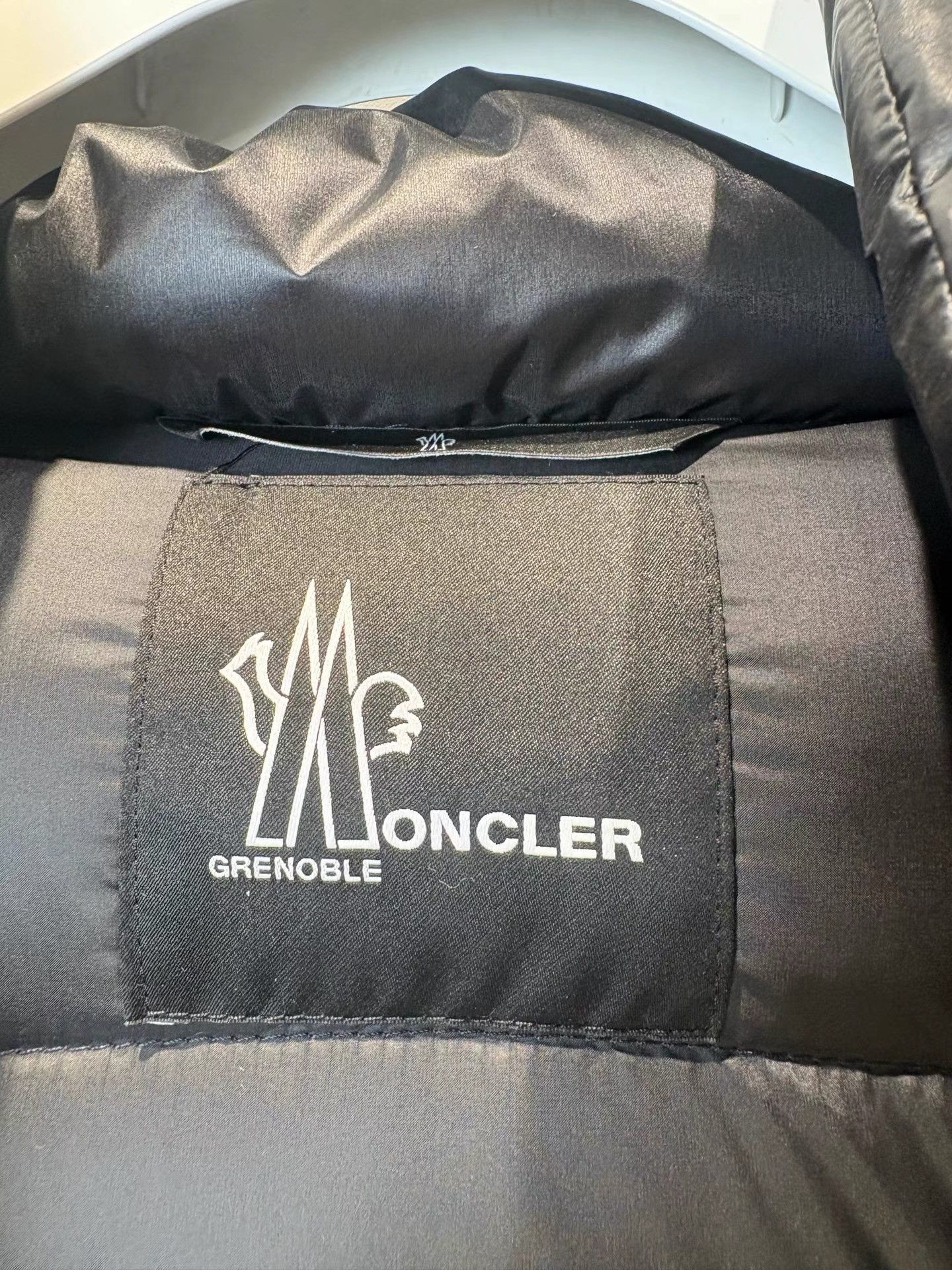 Moncler Moncler Armoniques 25FW Hooded Shearling Down Coat K36 Size M / US 6-8 / IT 42-44 - 4 Thumbnail