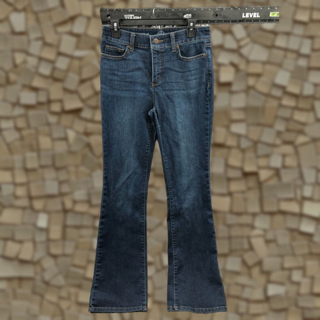 Vintage St John's Bay Jeans Bootcut Size 6 Womens Dark Blue Wash Regular 28" Waist 32" Inseam Blue Womens Jeans Bootcut Size 28" / US 6 / IT 42 - 1 Thumbnail