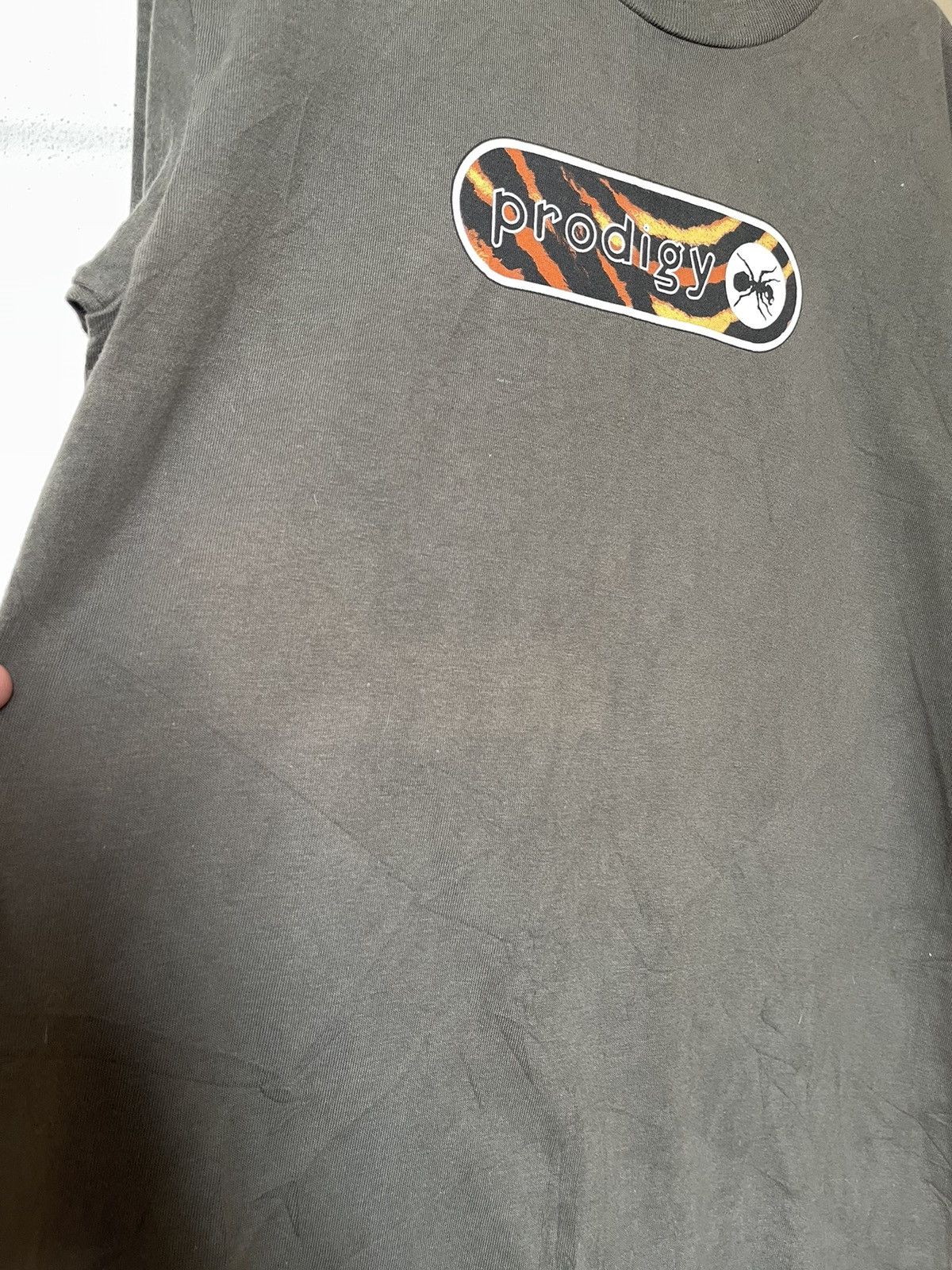 Band Tees × Vintage Vintage Y2K Prodigy Firestarter Tee Size US M / EU 48-50 / 2 - 6 Thumbnail
