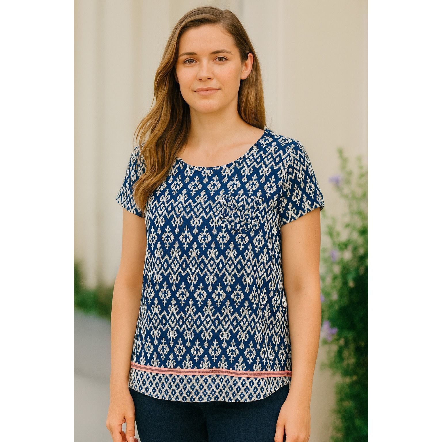 Saks Fifth Avenue Saks Fifth Avenue Women’s Abstract Print Top Blue White Red Size L / US 10 / IT 46 - 3 Thumbnail