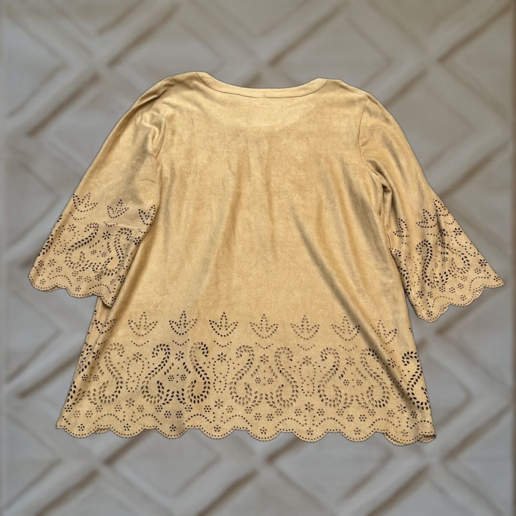 Vintage Chico's Blouse Tunic Long Sleeve V-Neck Brown Tan Faux Suede Lace Cut Eyelet Scalloped Hem Womens L Regular Bohemian Classic Casual Shirt Size L / US 10 / IT 46 - 1 Thumbnail