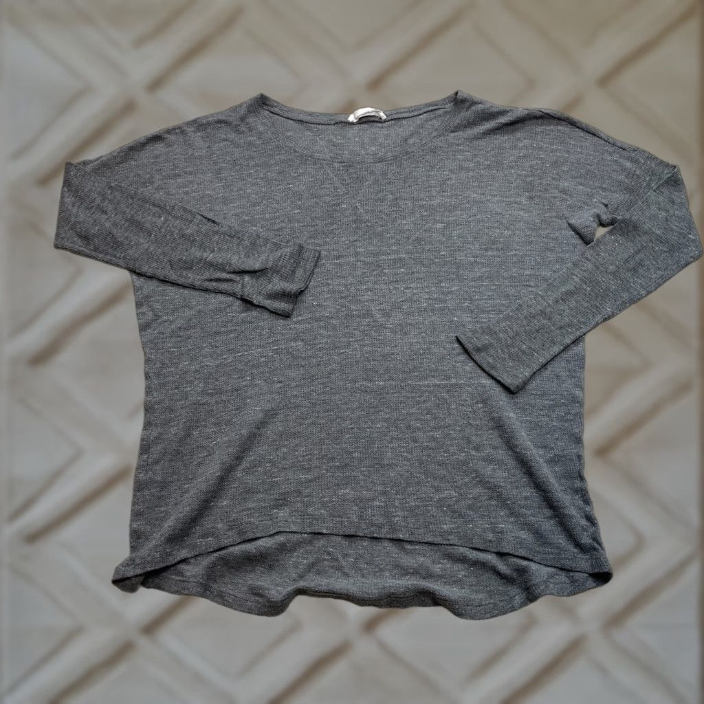BCBGeneration BCBGeneration Shirt Womens Medium Gray Long Sleeve Soft Stretch Pullover Casual Size M / US 6-8 / IT 42-44 - 1 Thumbnail
