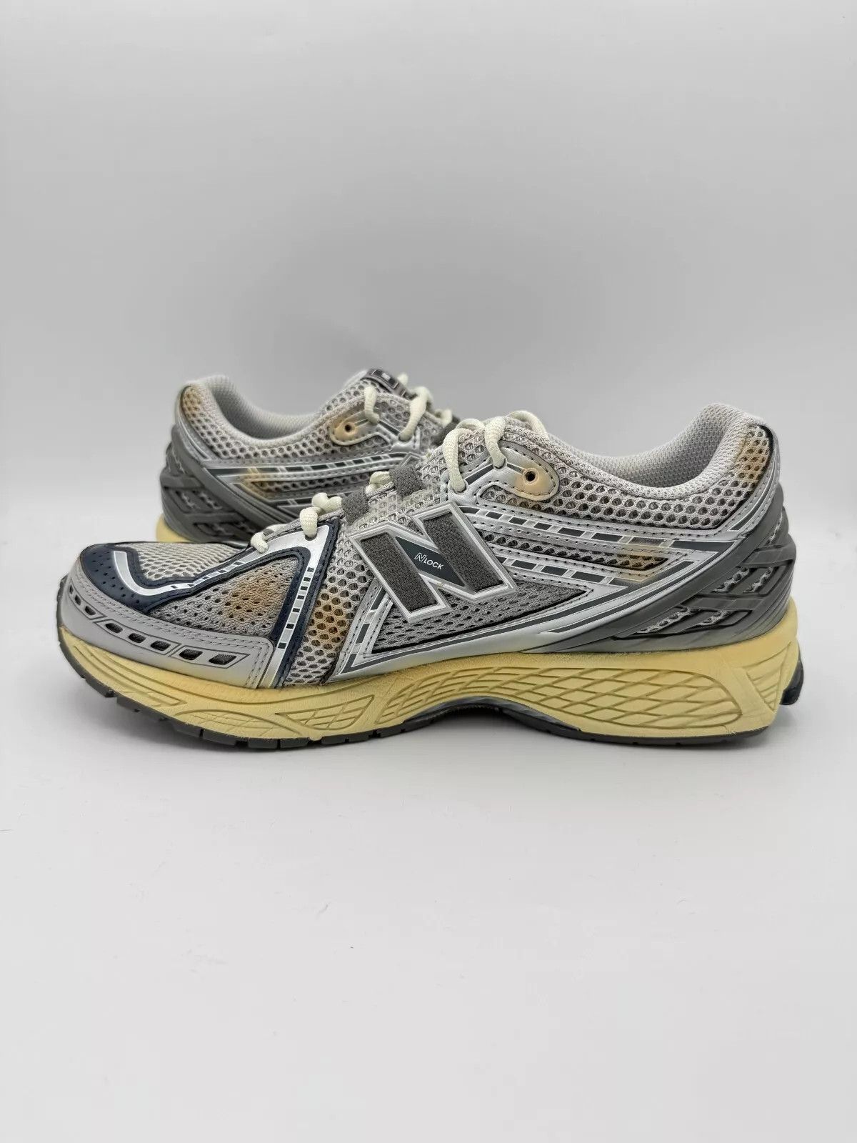 New Balance × thisisneverthat thisisneverthat New Balance 1906R The Downtown Run Size US 9 / EU 42 - 7 Thumbnail