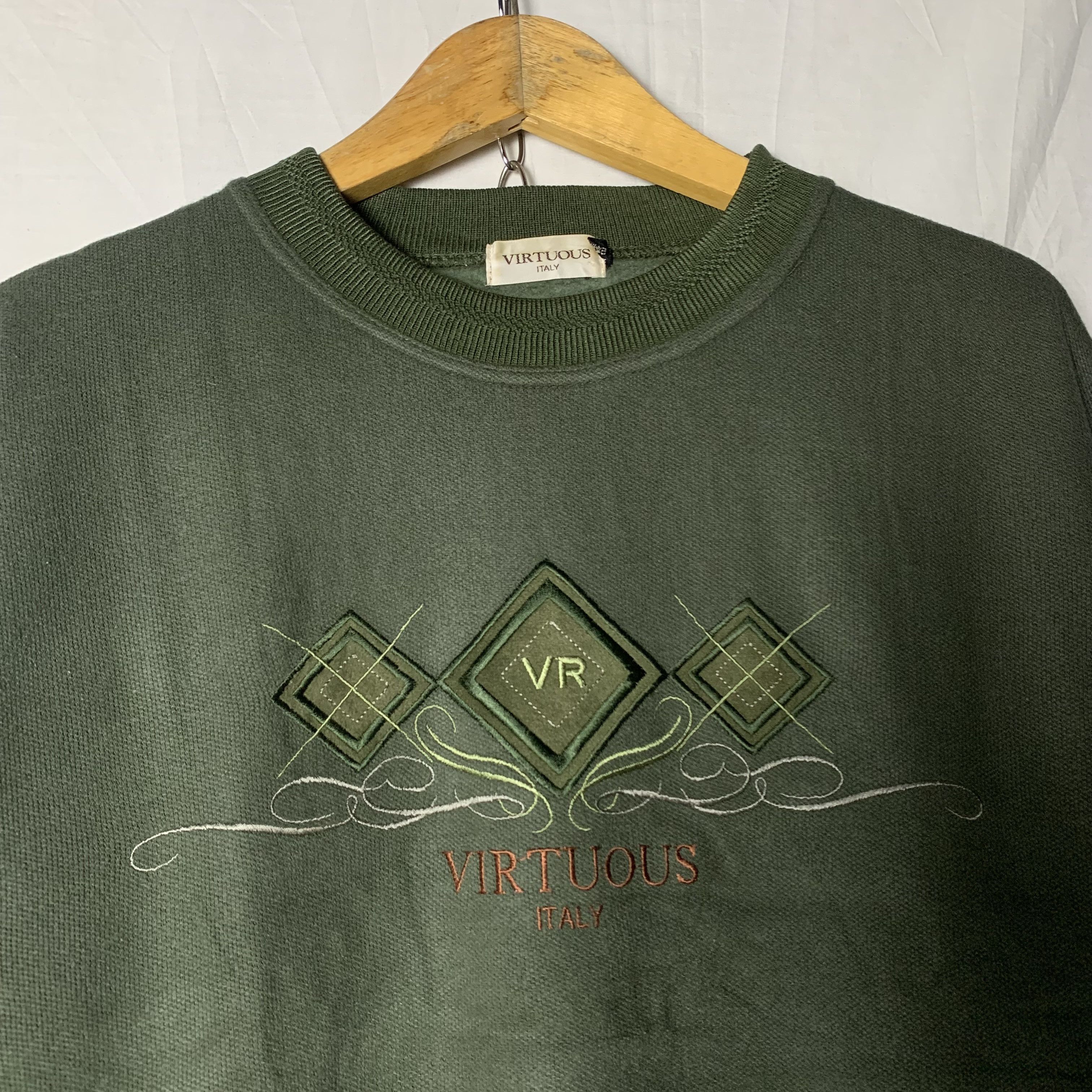 Vintage Vintage Virtuous Italy Classic Sweatshirt Creneck Size US L / EU 52-54 / 3 - 3 Thumbnail