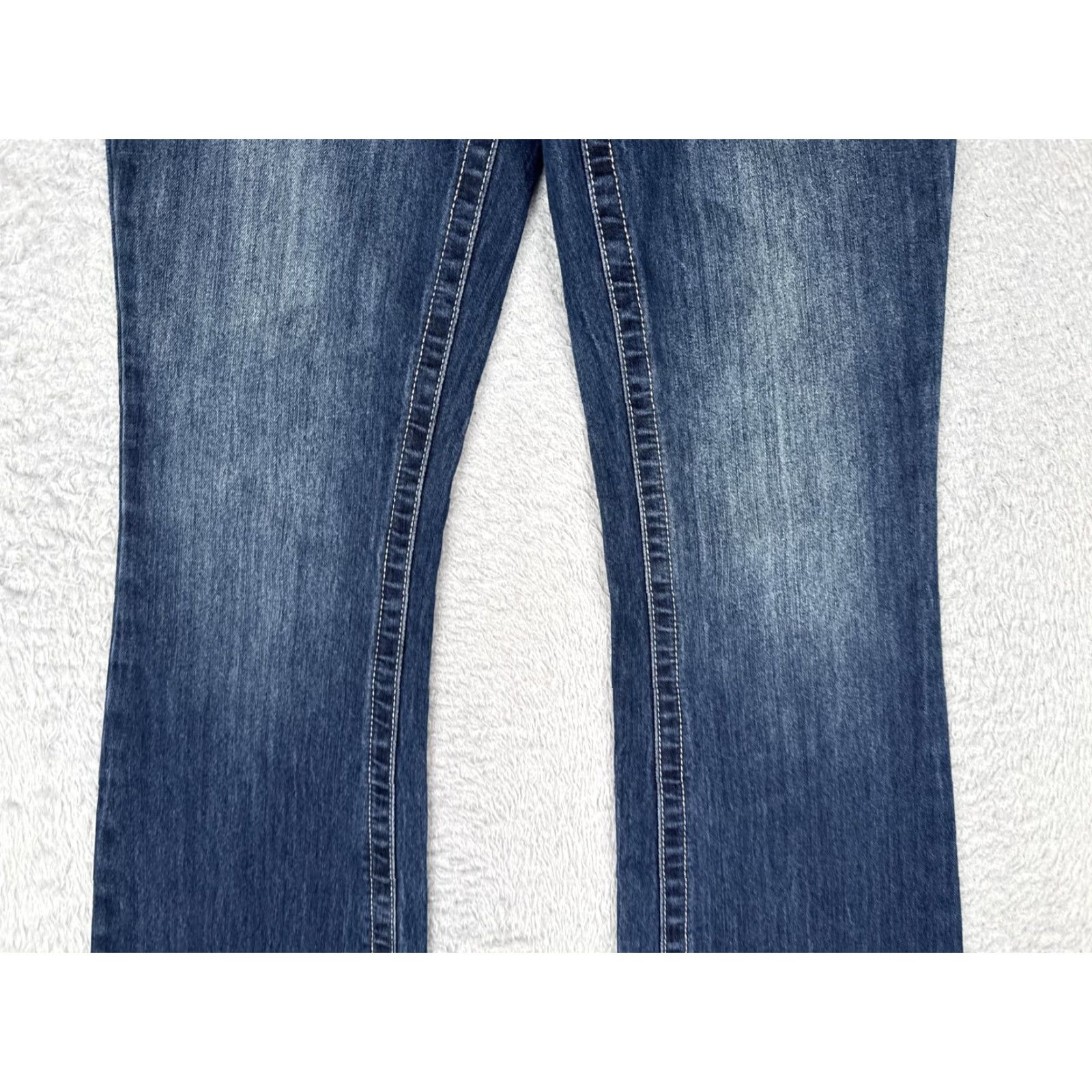 Vintage Maurices Jeans Womens Bootcut Denim Medium Blue 2 Short Stretch 5-Pocket M Detail Zipper Embroidered Size 26" / US 2 / IT 38 - 3 Thumbnail