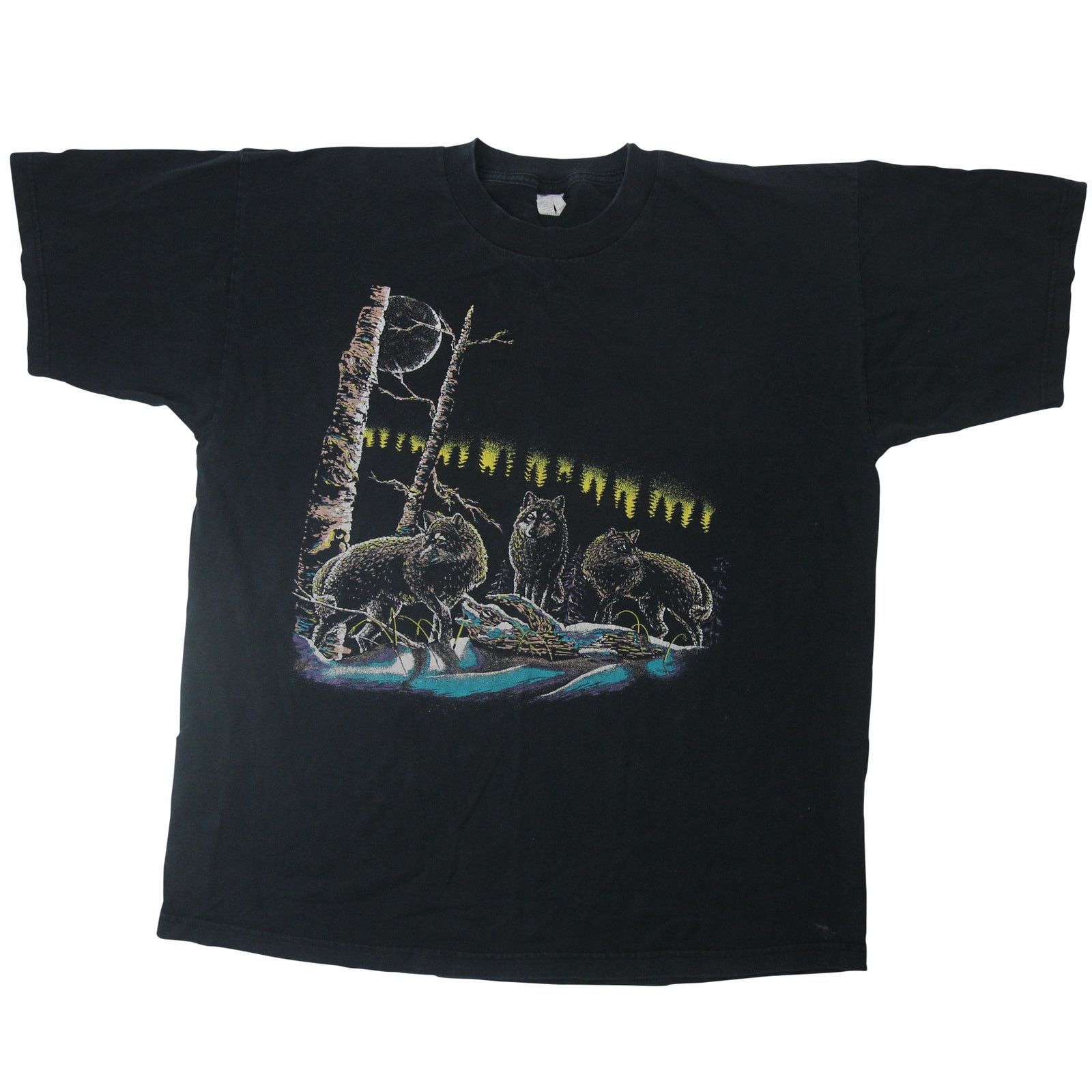 Vintage Vintage Wolf Night Scene Graphic T Shirt Size US XL / EU 56 / 4 - 1 Thumbnail