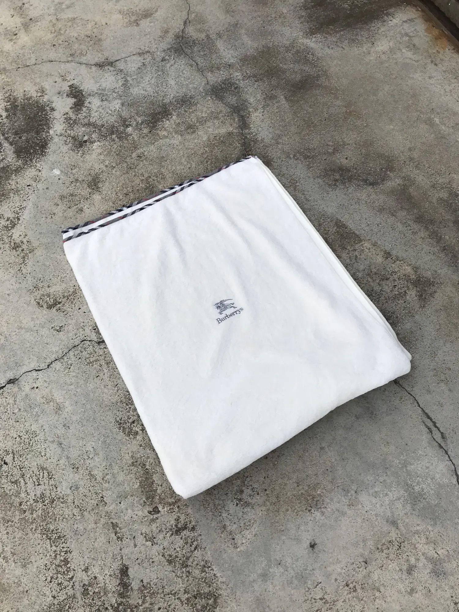 Burberry Prorsum Burberry Blanket Embroidery Logo Size ONE SIZE - 6 Thumbnail