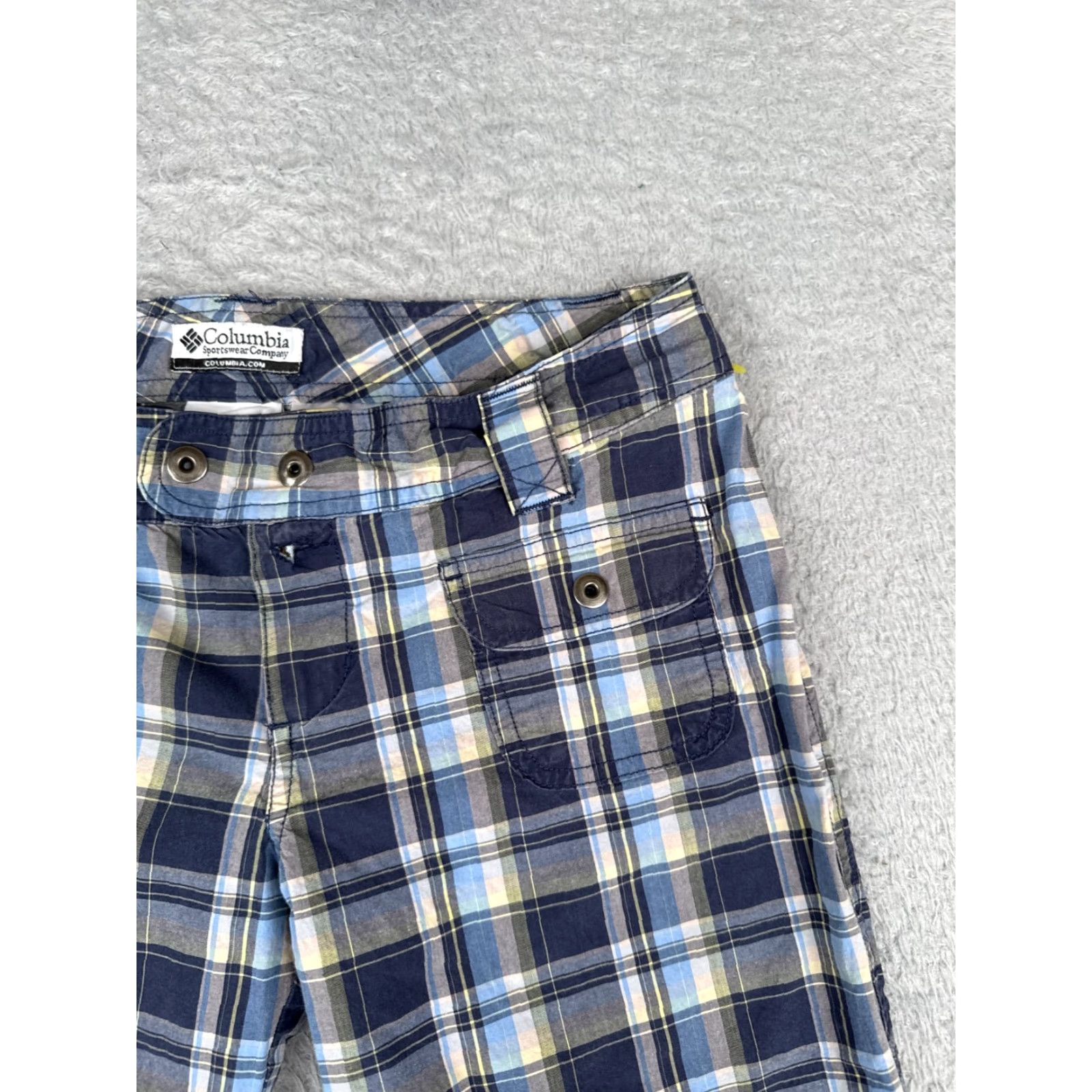 Vintage Columbia Womens Shorts 4 Blue Floral Plaid Chino Cotton Blend Activewear Casual Travel 29x10 Size 27" / US 4 / IT 40 - 4 Thumbnail