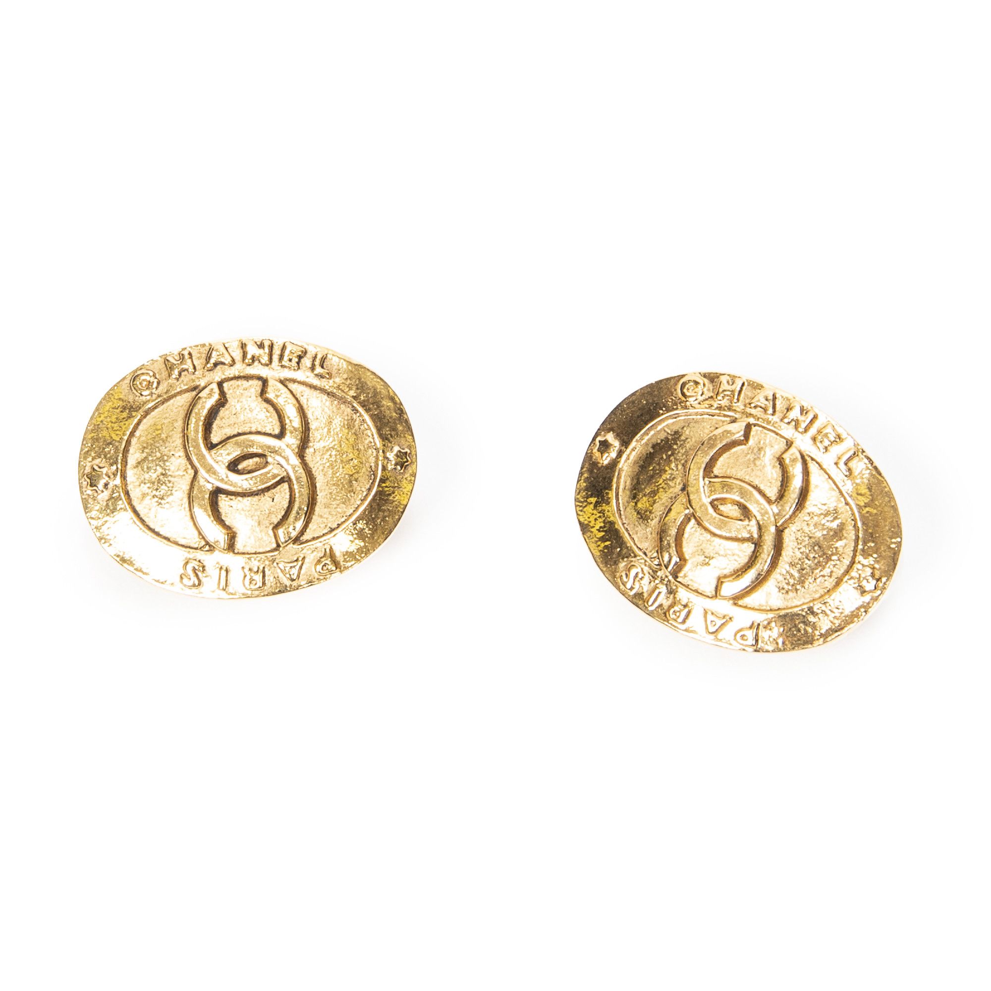 Chanel CC Oval Clip On Earrings Size ONE SIZE - 1 Thumbnail