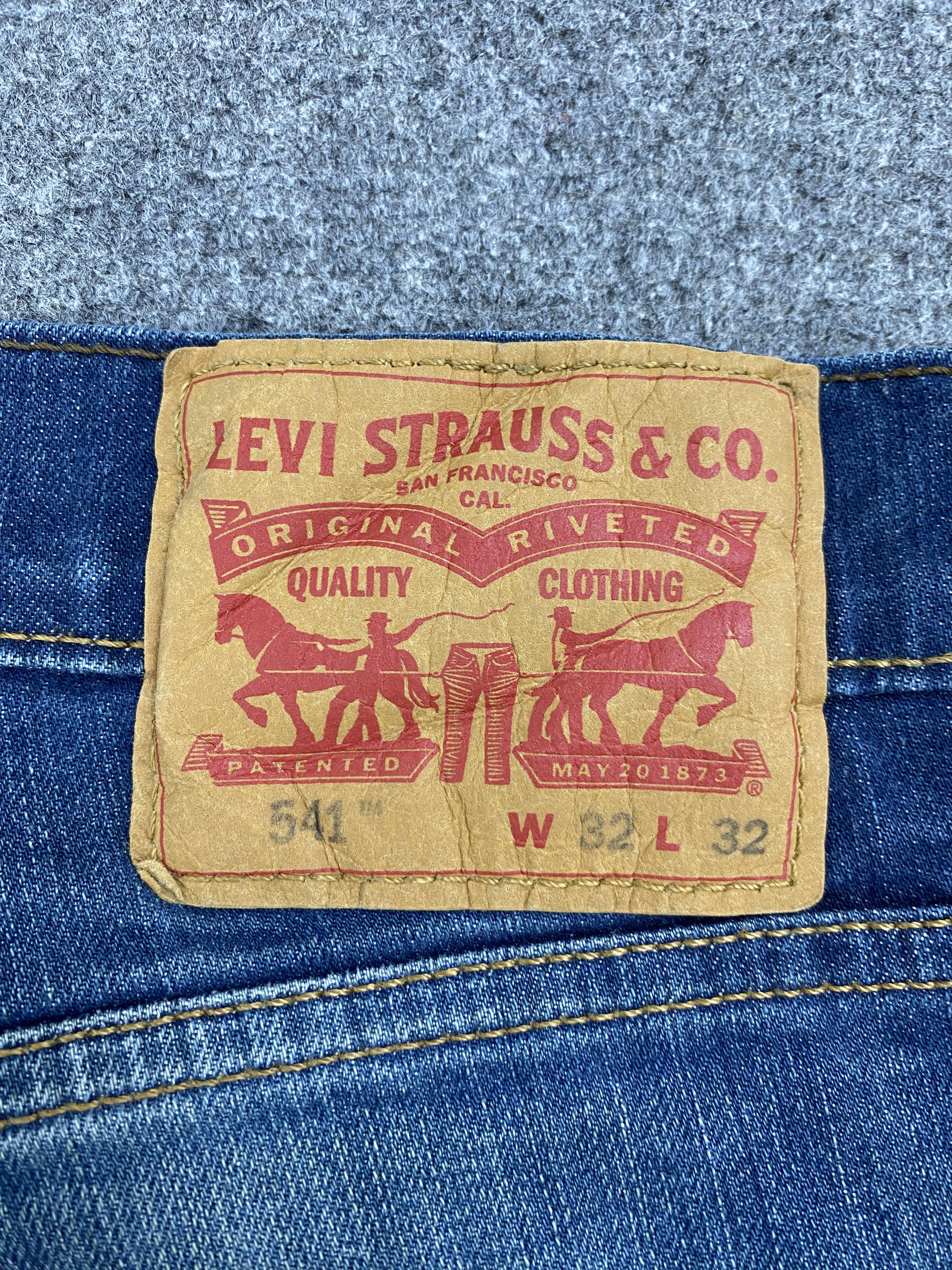 Levi's × Vintage Vintage Levis 541 Faded Blue Jeans Size US 31 - 5 Thumbnail