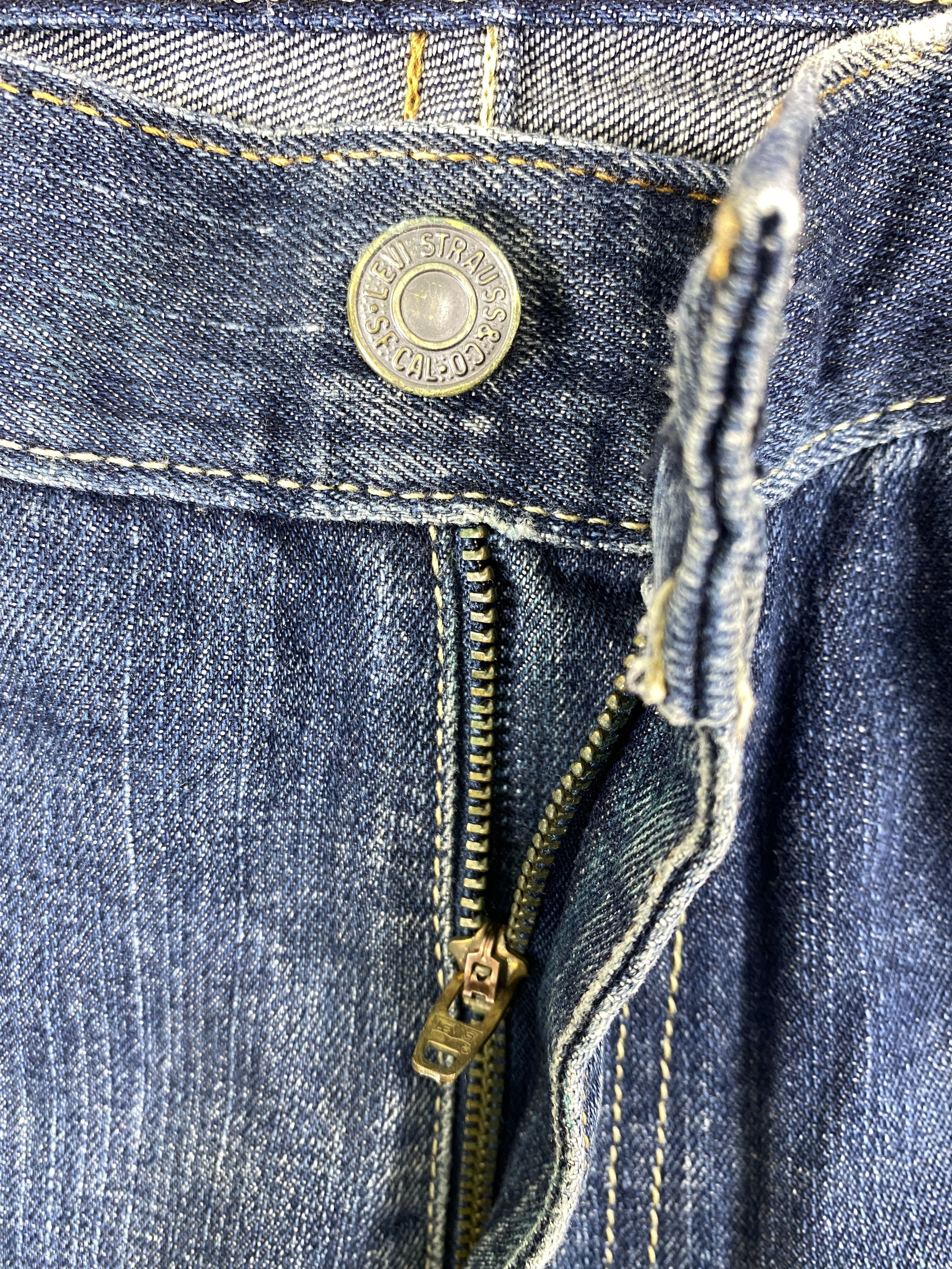 Japanese Brand Distressed Blue Vintage Levi's 505 Jeans 35x28 Denim -JN1804 Size US 35 - 6 Thumbnail