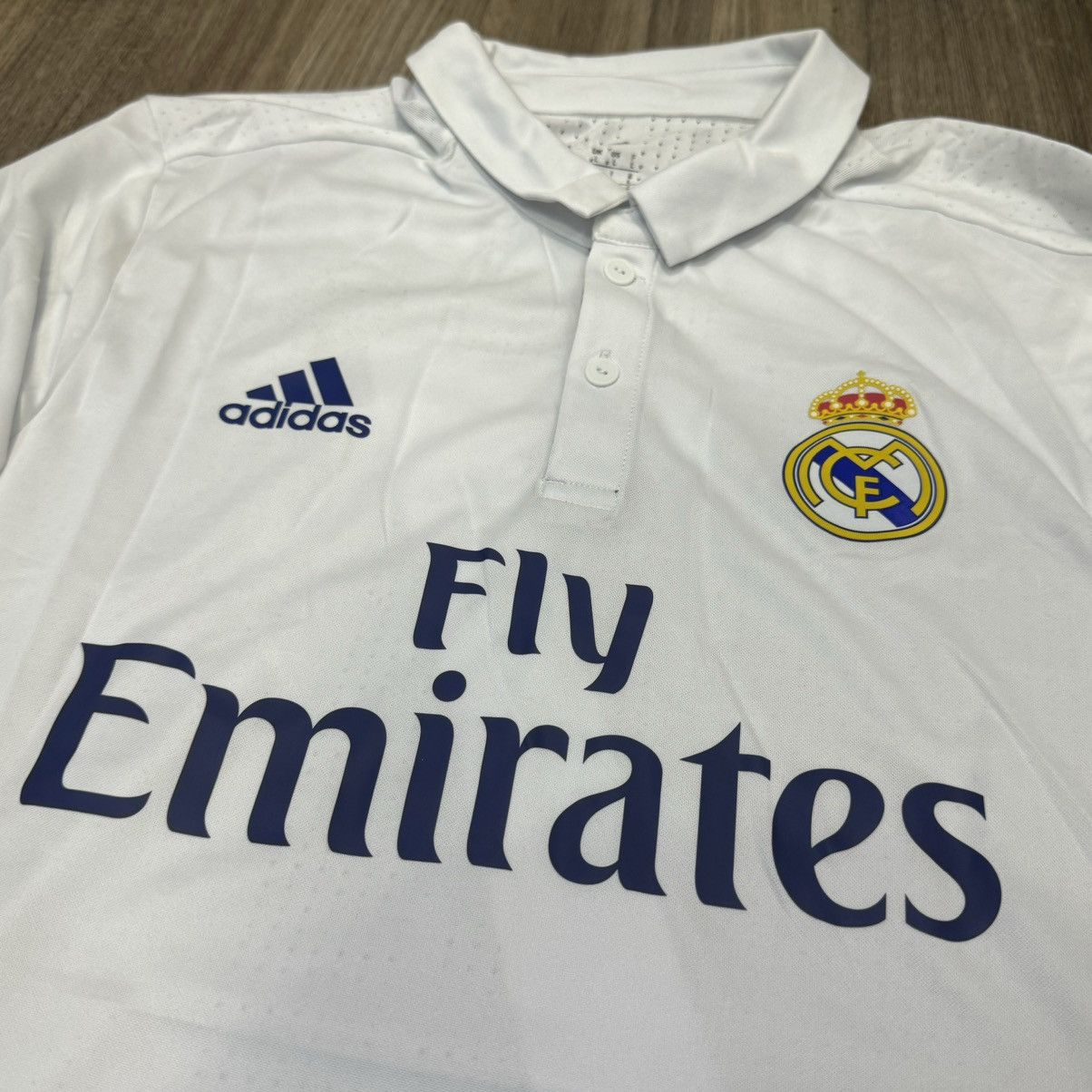 Adidas Real madrid 16/17 player issue home shirt #7 Ronaldo Size US L / EU 52-54 / 3 - 3 Thumbnail