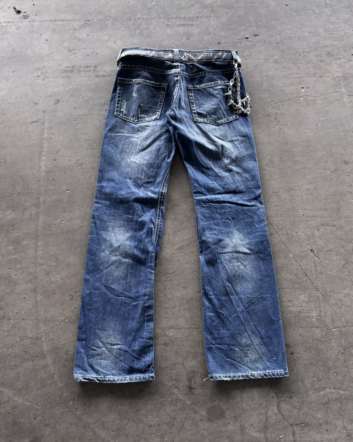 If Six Was Nine × Japanese Brand × Le Grande Bleu (L.G.B.) 2000s B.r.u.s.h Distressed Blue Denim Jeans Size US 30 / EU 46 - 8 Thumbnail