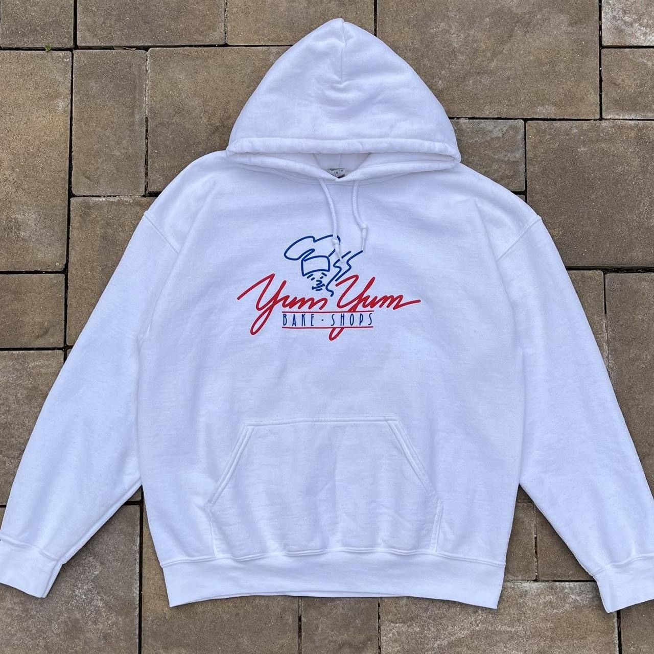 Gildan Gildan Yum Yum Bake Shop Donut Hoodie Sweatshirt Size US L / EU 52-54 / 3 - 1 Thumbnail