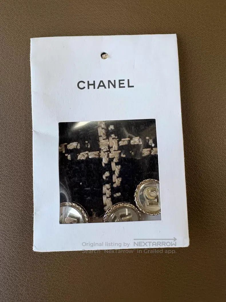 Chanel Chanel 21s black mixed colour plaid tweed mother-in-shell Size M / US 6-8 / IT 42-44 - 8 Thumbnail