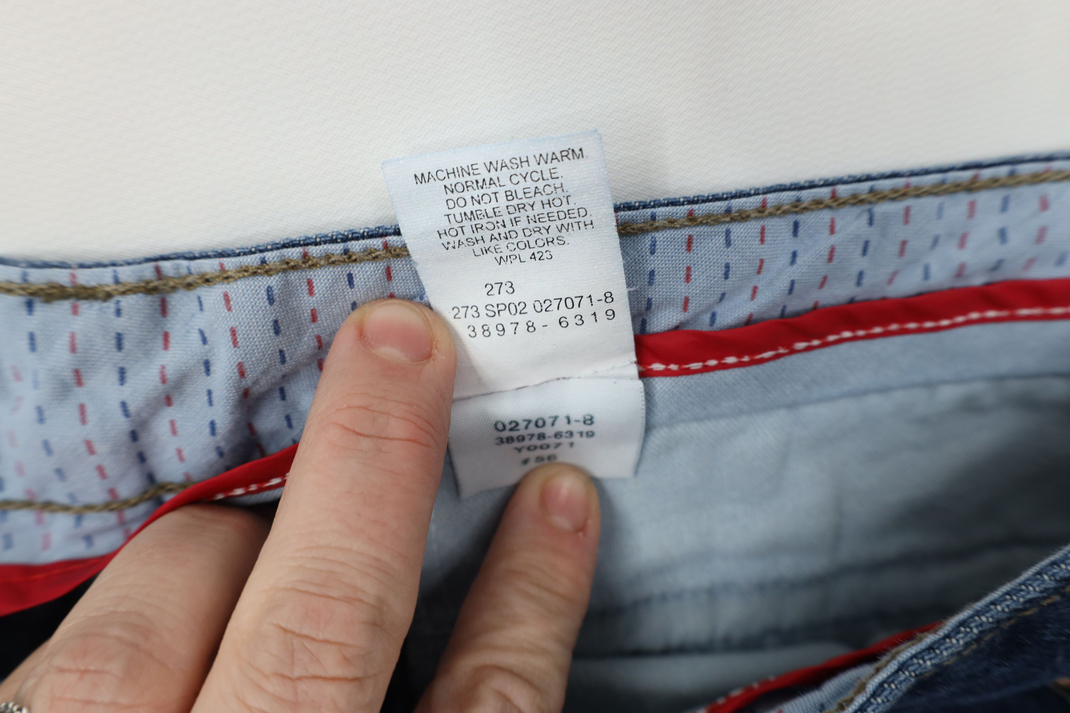 Levi's Vintage Y2K 2002 Levis Baggy Relaxed Denim Cargo Shorts Size 38" / US 16 / IT 52 - 8 Thumbnail