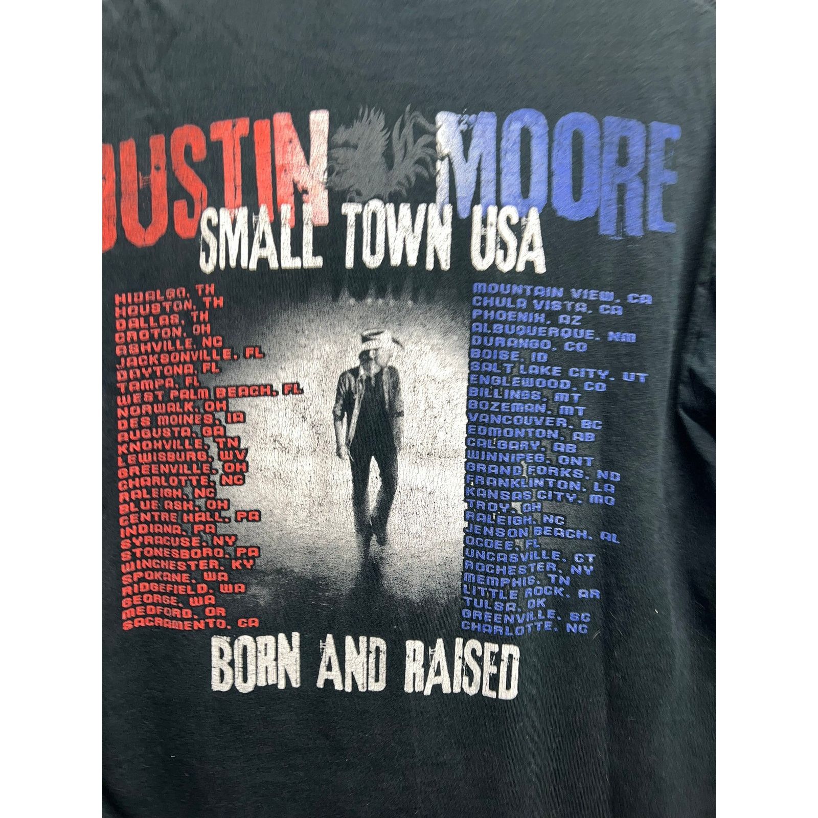 Gildan Justin Moore Tour Shirt Small Town USA Born Raised Tee M Size US M / EU 48-50 / 2 - 7 Thumbnail