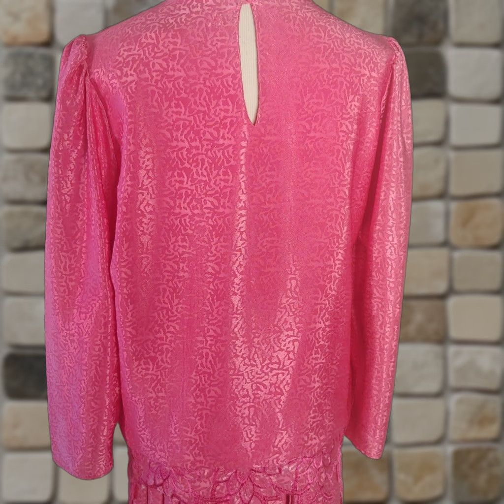 Vintage VINTAGE Street Ten Petites Blouse & Skirt Set Pink Embroidered Satin Floral 14P Womens Size XL / US 12-14 / IT 48-50 - 1 Thumbnail