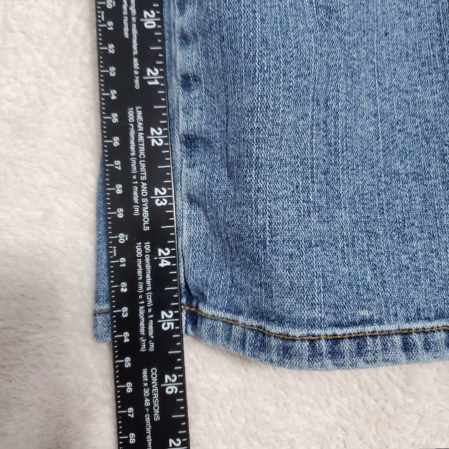 Denime Z Cavaricci Jeans Women 16 Blue Mid Rise Cropped Straight Leg Denim Y2K Vintage No 5-Pocket Design Embroidered Logo Button Zip Stretch Cotton Spandex Size 38" / US 16 / IT 52 - 7 Thumbnail