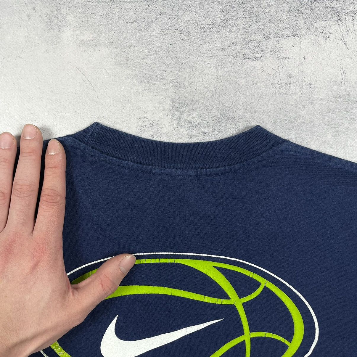 Nike Vintage Nike Basketball y2k big logo tee 90’s Size US S / EU 44-46 / 1 - 18 Thumbnail