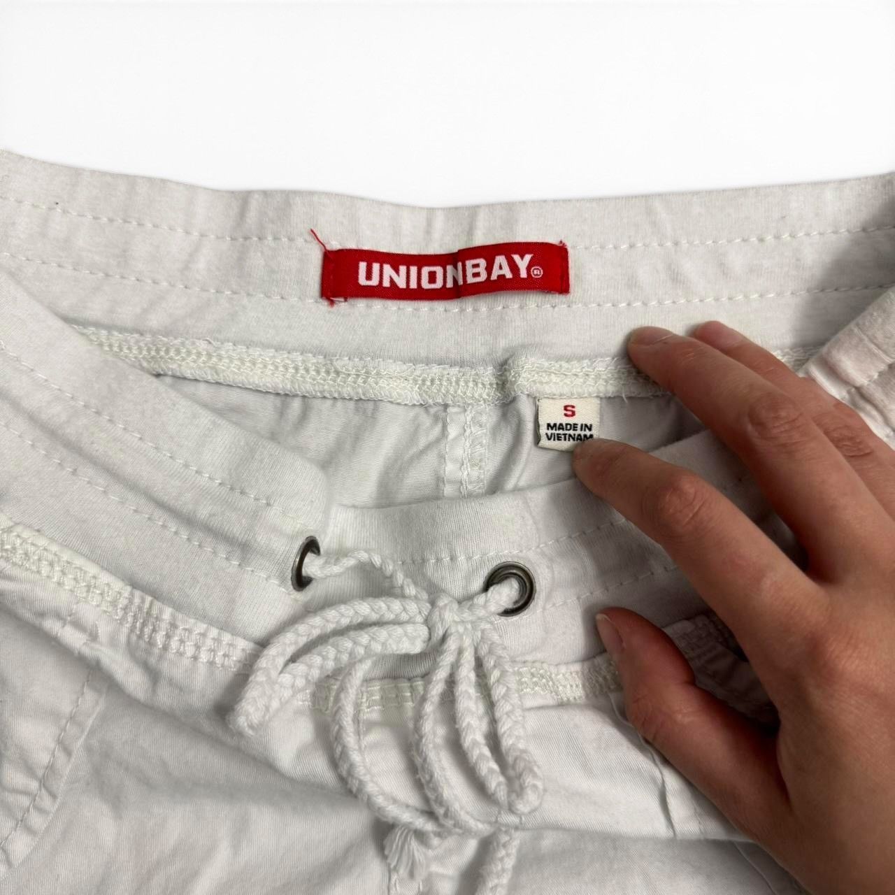 UNIONBAY UNIONBAY White Cargo Drawstring Shorts with Zipper Detail Size 28" / US 6 / IT 42 - 4 Thumbnail