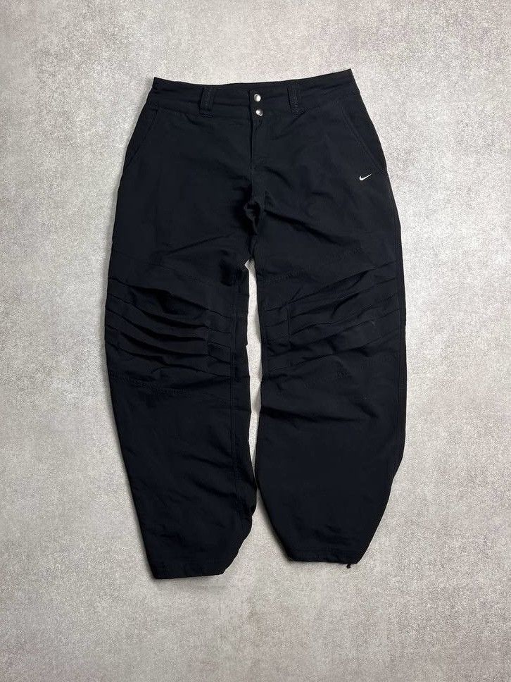 Nike × Vintage Vintage Nike Swoosh Baggy Trackpants Y2K L Size US 34 / EU 50 - 1 Thumbnail