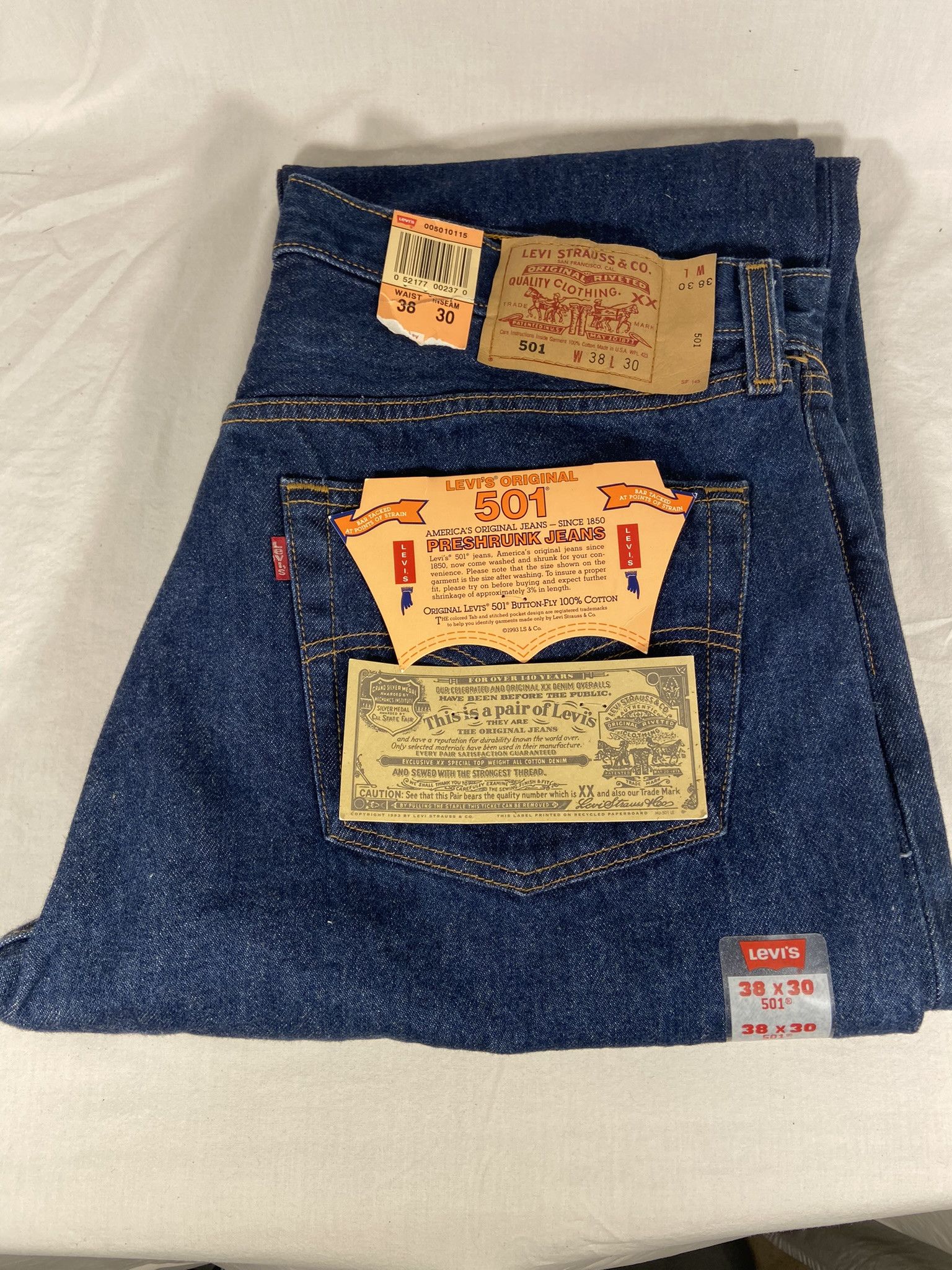 Image of Levis Vintage Clothing Vintage Usa 90's 501 Preshrunk Jeans 38X30 NWT in Dark Blue Wash, Men's