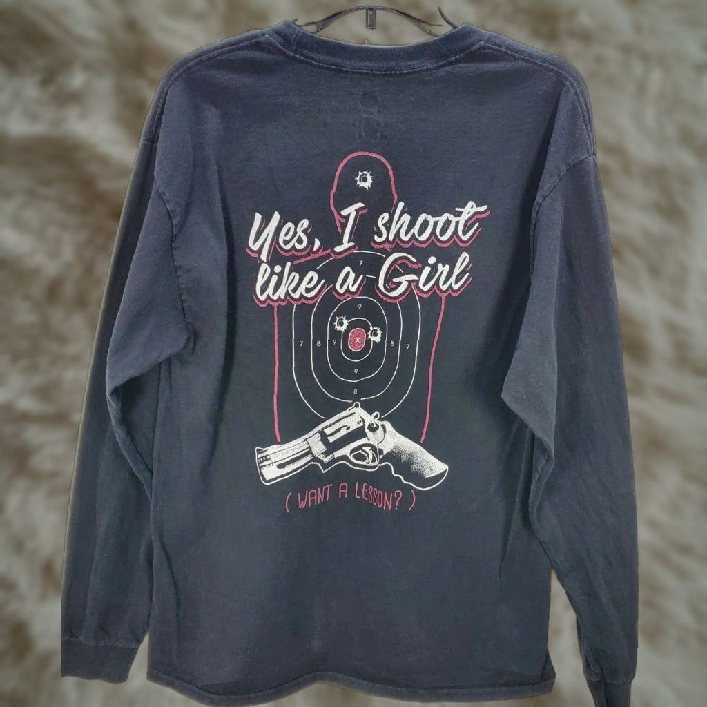 Hanes Hanes Crew Neck Sweatshirt Yes, I Shoot Like A Girl Want a Lesson sz S Mens Black Sweatshirt Pullover Crew Neck Shirts Size US S / EU 44-46 / 1 - 1 Thumbnail