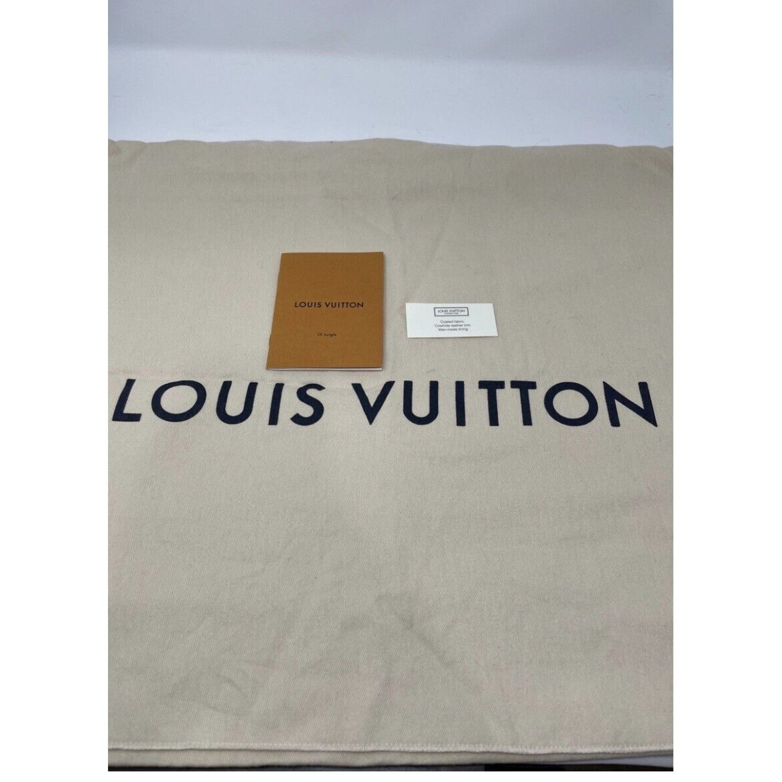 Louis Vuitton LOUIS VUITTON ONTHEGO GIANT JUNGLE MONOGRAM IVORY CARAMEL Size ONE SIZE - 10 Thumbnail
