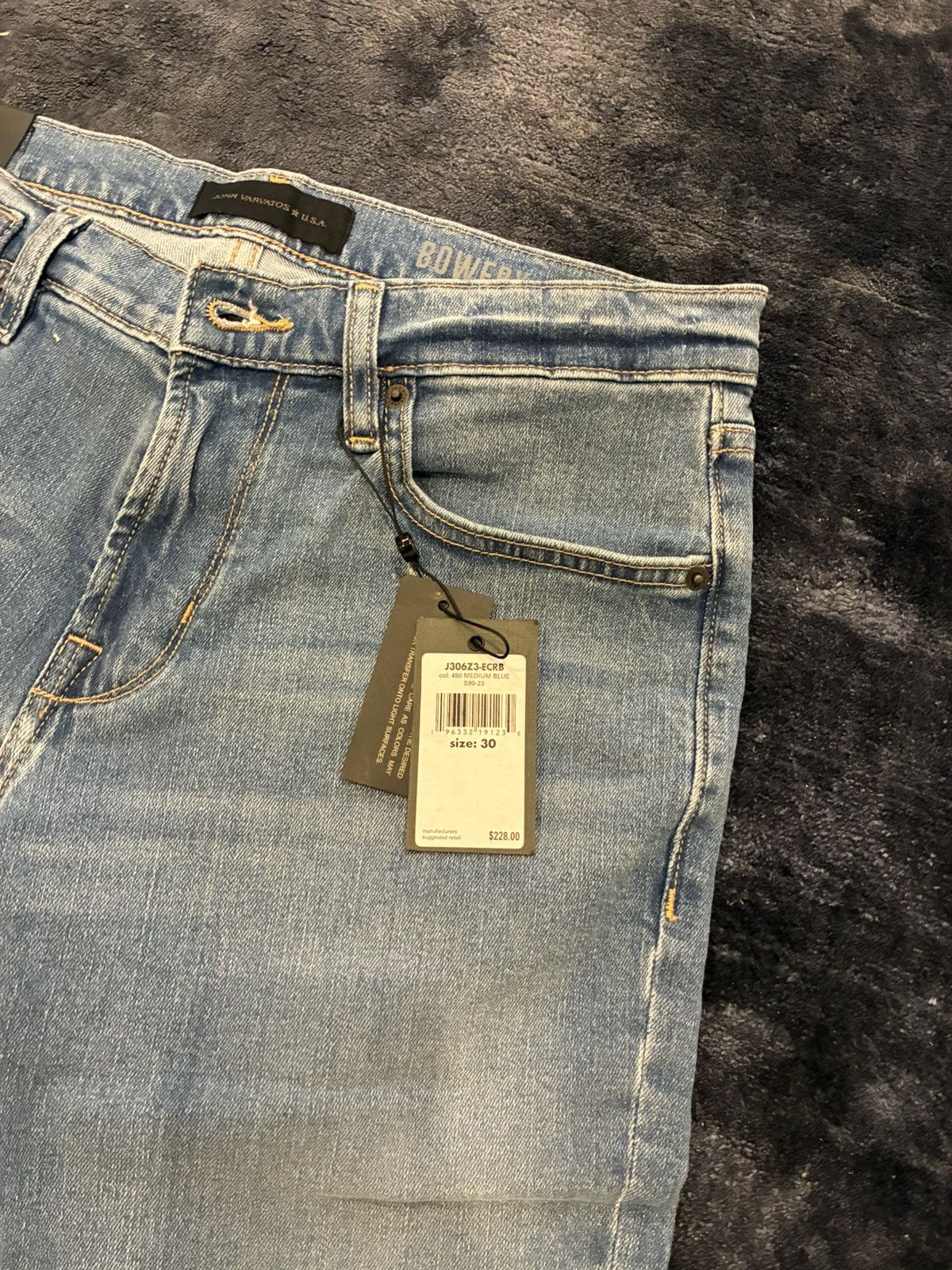John Varvatos Bowery Slim Straight Jeans size 30 Size US 30 / EU 46 - 7 Thumbnail