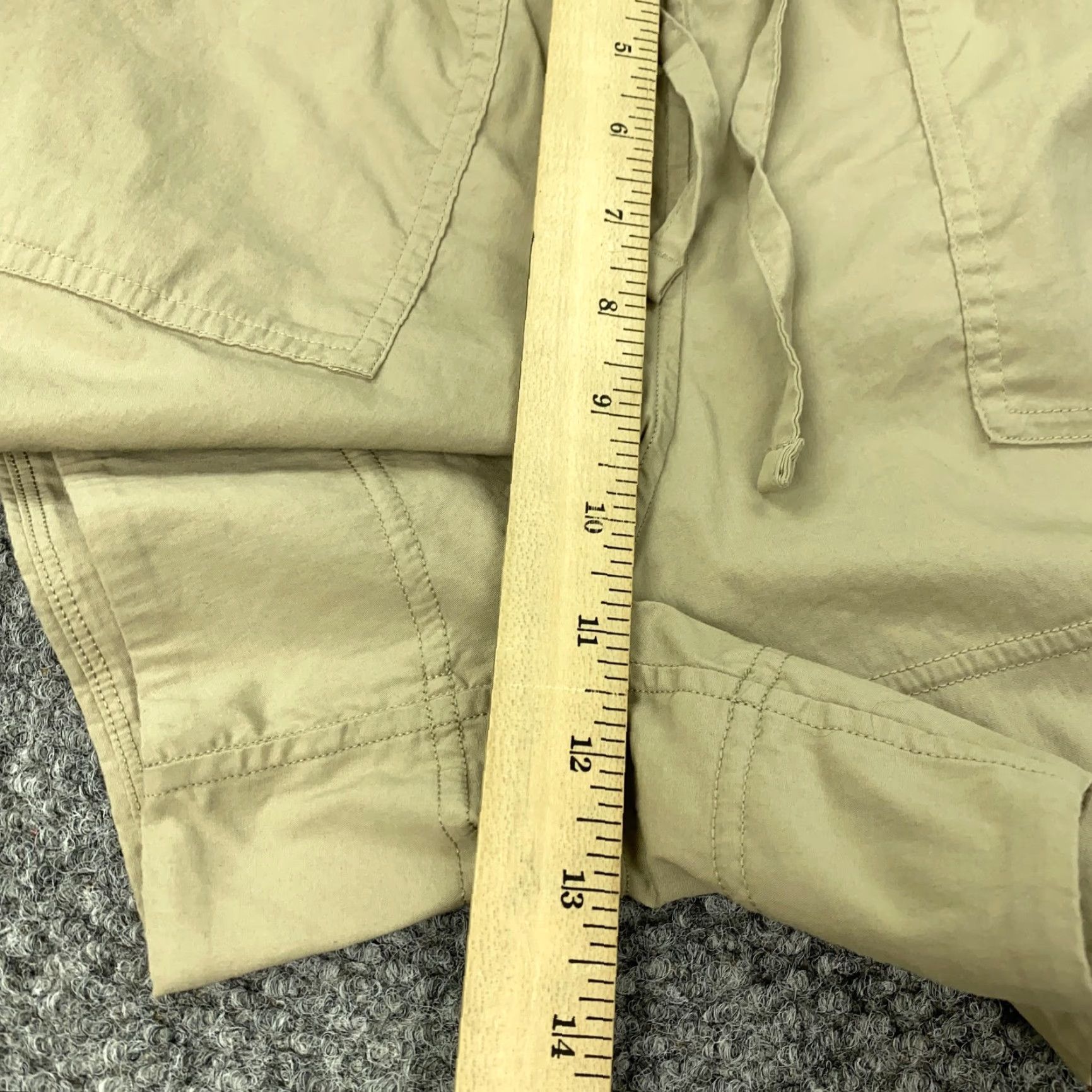 Lululemon Lululemon Shorts Small Womens Beige Drawstring Elastic Waist Cotton Blend Casual Size 28" / US 6 / IT 42 - 6 Thumbnail