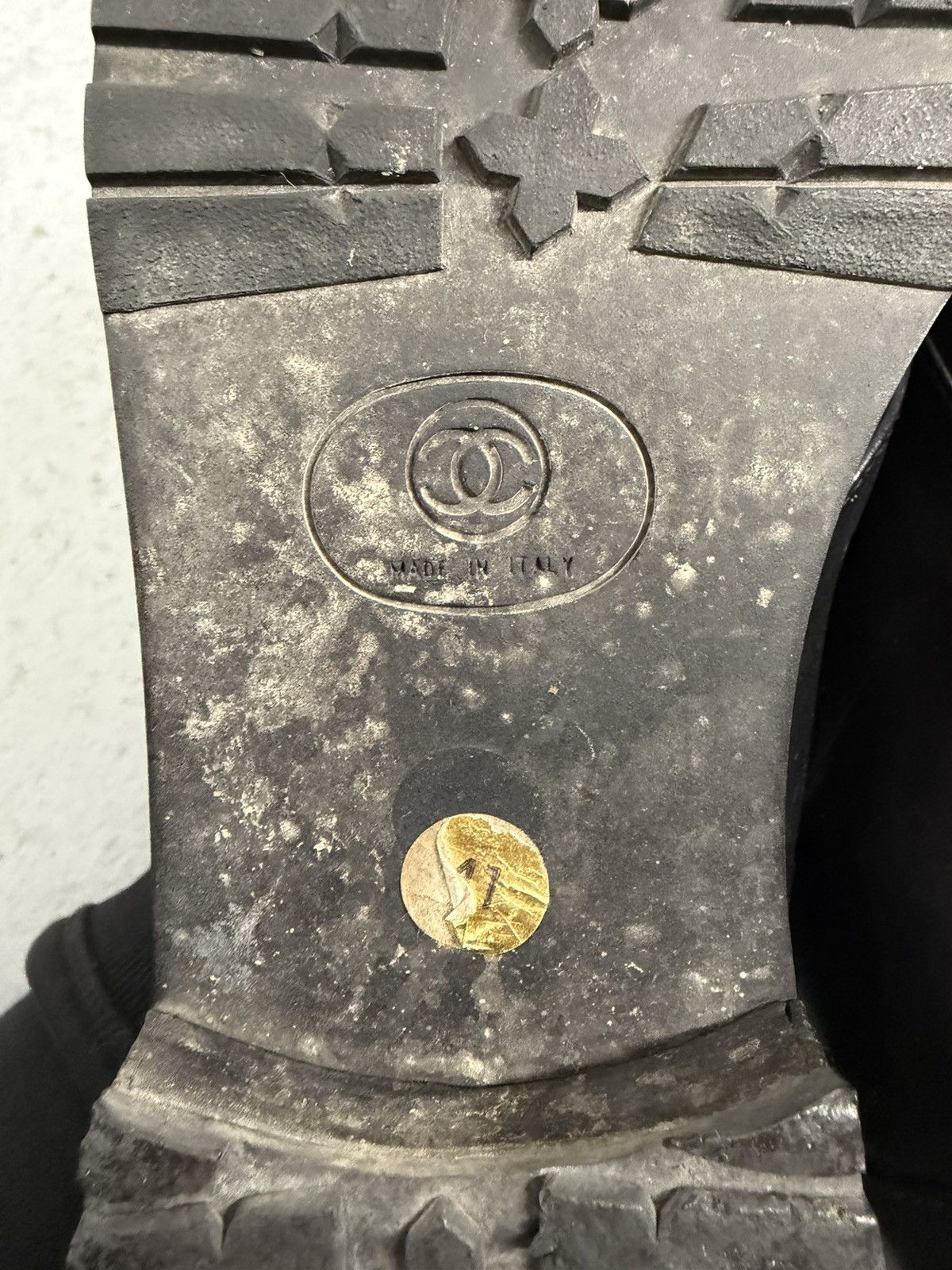 Chanel Vintage Chanel Back Logo Leather Insulated Boots Size US 11 / IT 41 - 12 Thumbnail