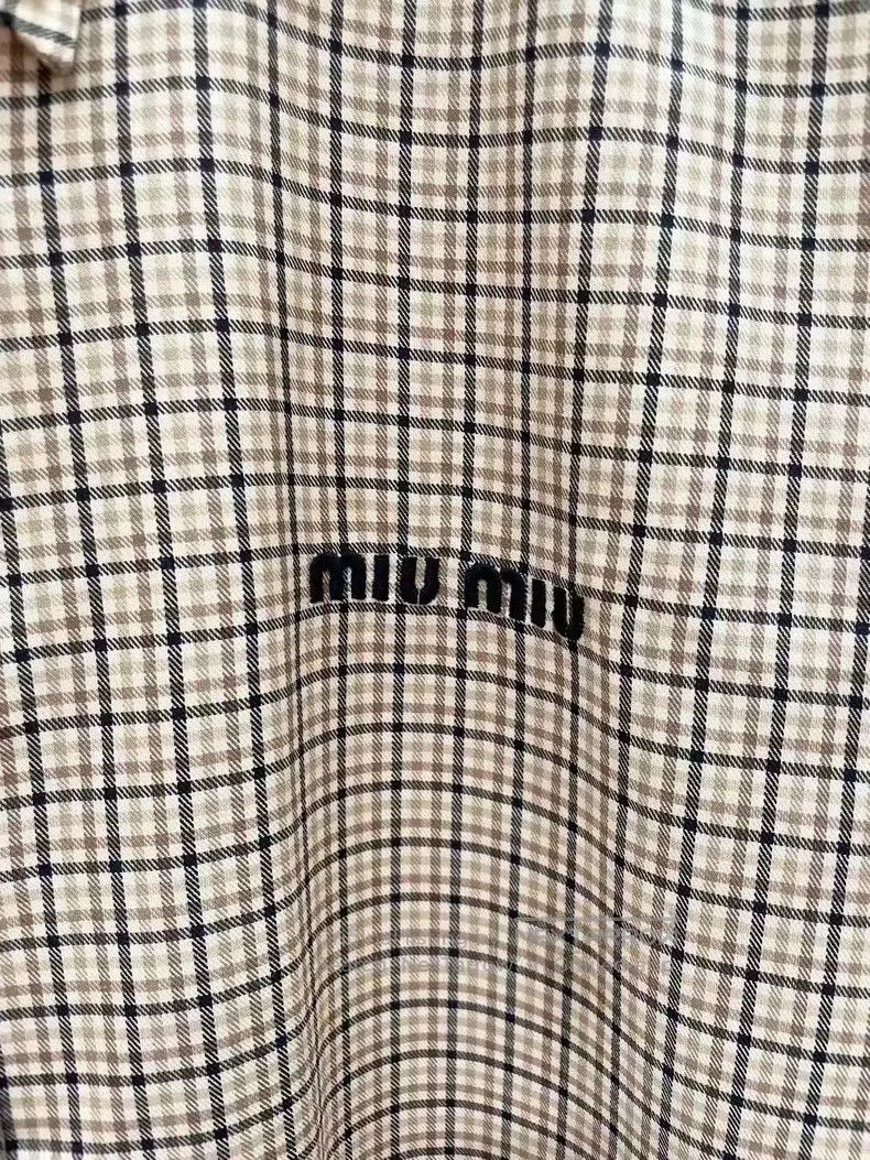 Miu Miu Miu Miu 38 Classic plaid short-sleeved shirt Size M / US 6-8 / IT 42-44 - 4 Thumbnail