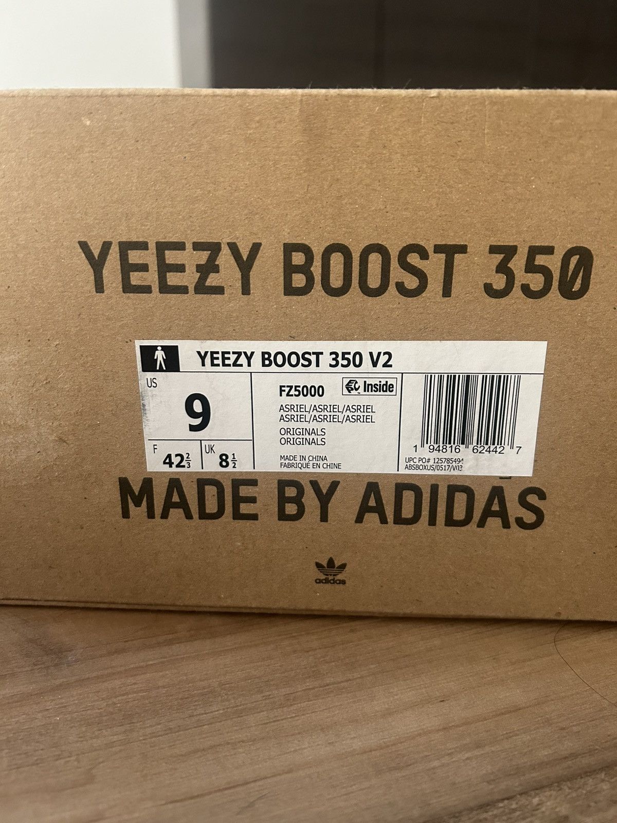 Kanye West Yeezy Boost 350 v2 Carbon Size US 9 / EU 42 - 5 Thumbnail