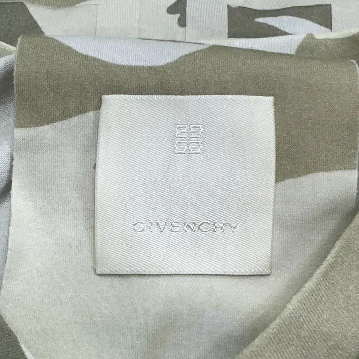Other Givenchy Givenchy Camouflage Print Short Sleeve TShirt -25 Size US XS / EU 42 / 0 - 4 Thumbnail