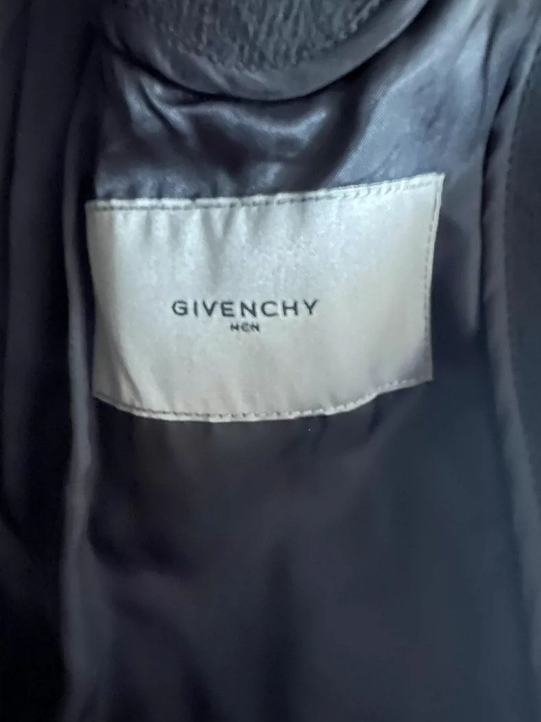 Givenchy Givenchy Black Wool and Cashmere Blend Overcoat 4 Size US S / EU 44-46 / 1 - 2 Thumbnail
