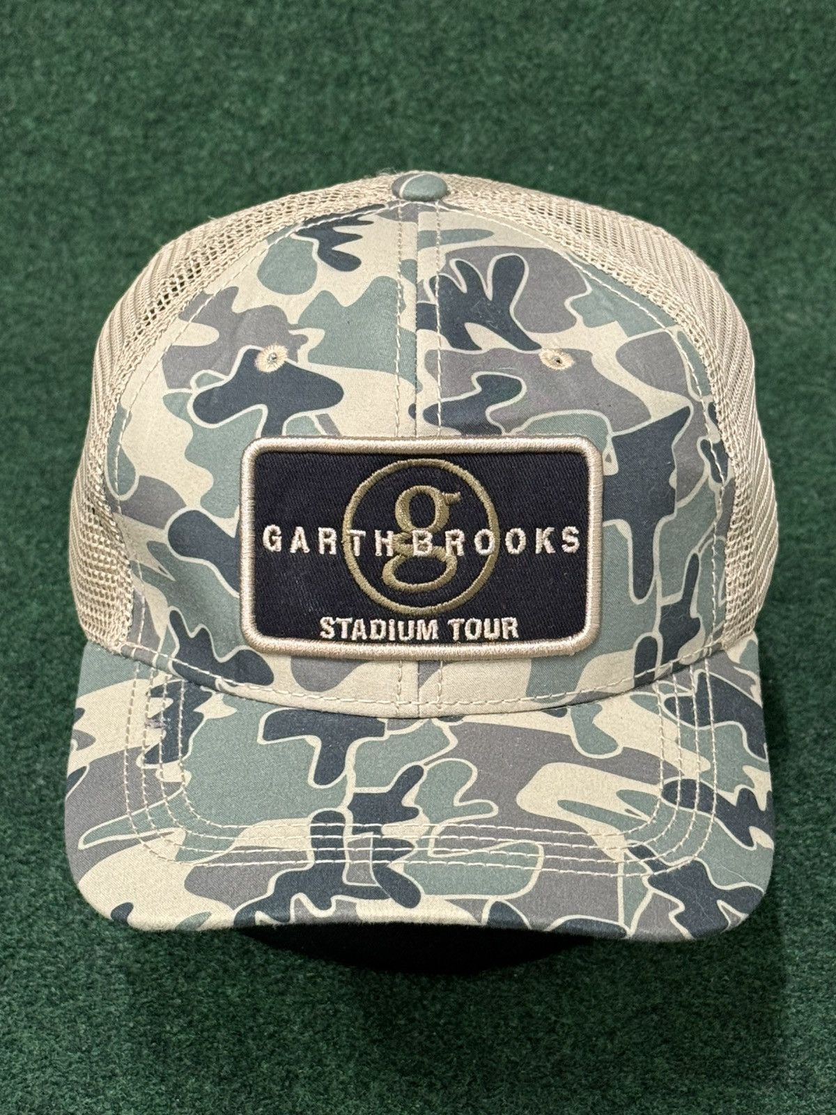 Band Tees 2014 Garth Brooks G Stadium Tour Camo Trucker Hat Size ONE SIZE - 1 Thumbnail
